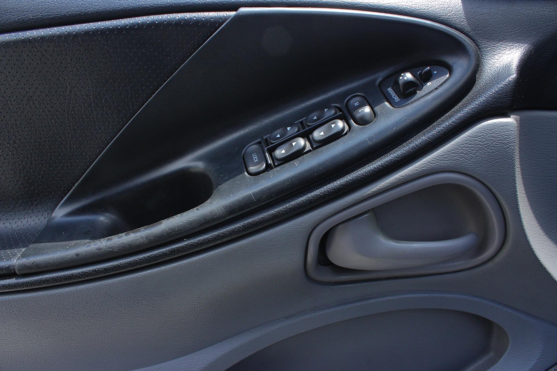 1995 Ford Mustang GT 59