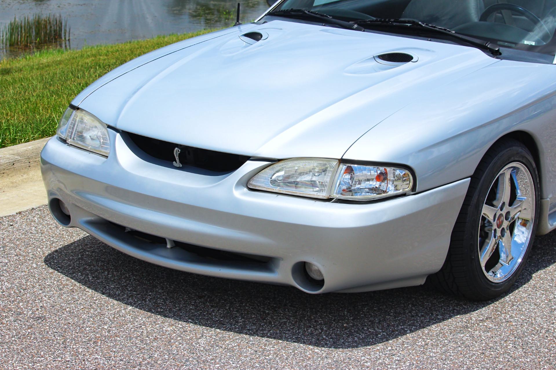 1995 Ford Mustang GT 22