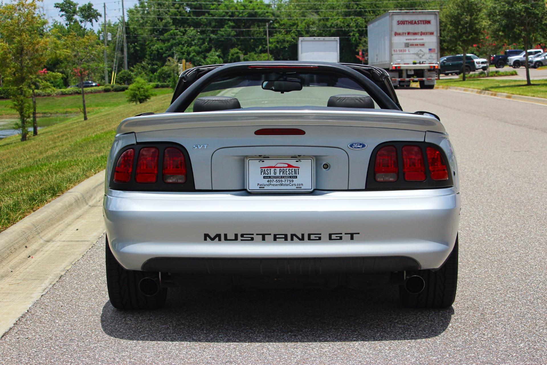 1995 Ford Mustang GT 4