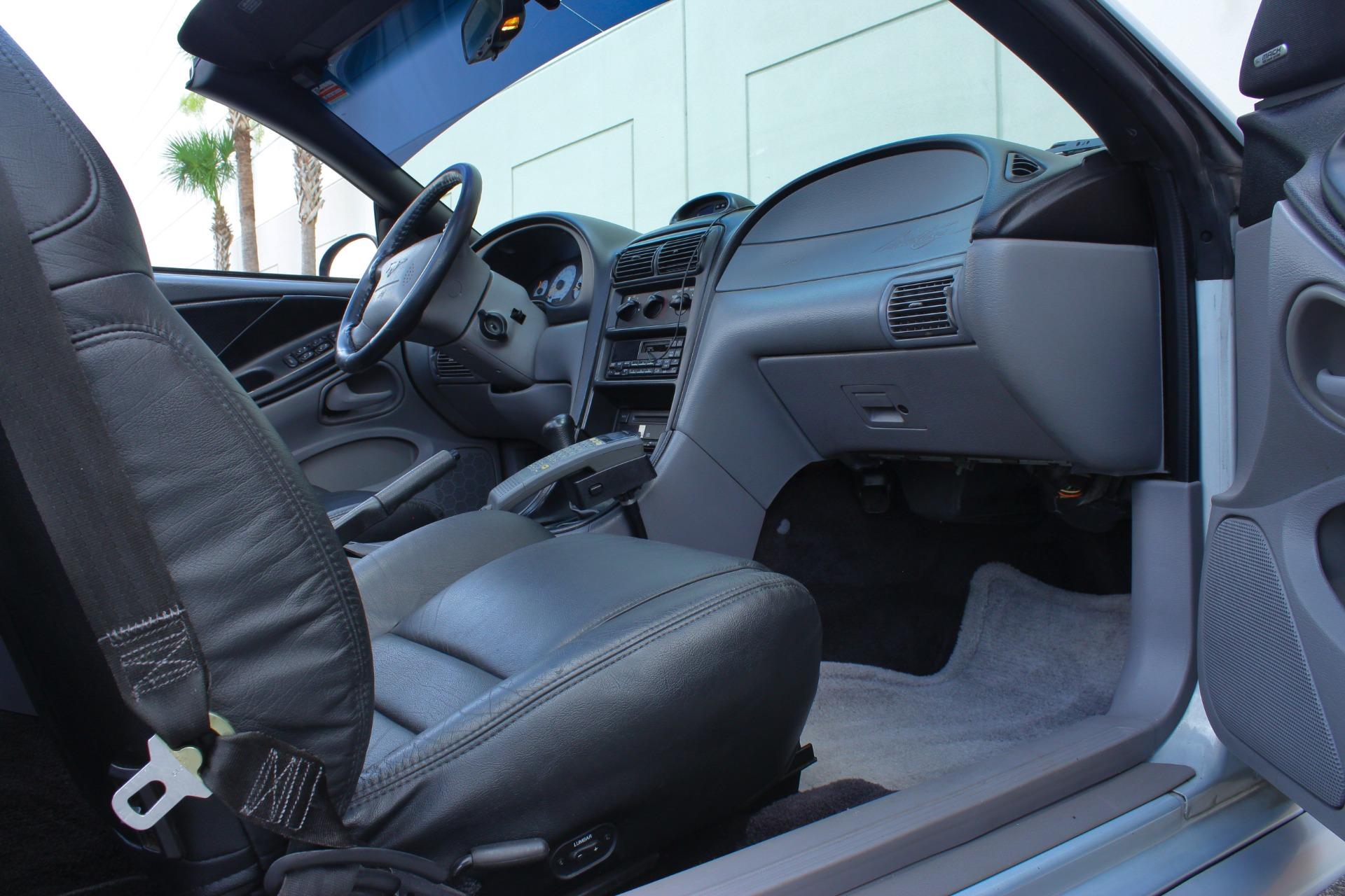 1995 Ford Mustang GT 73