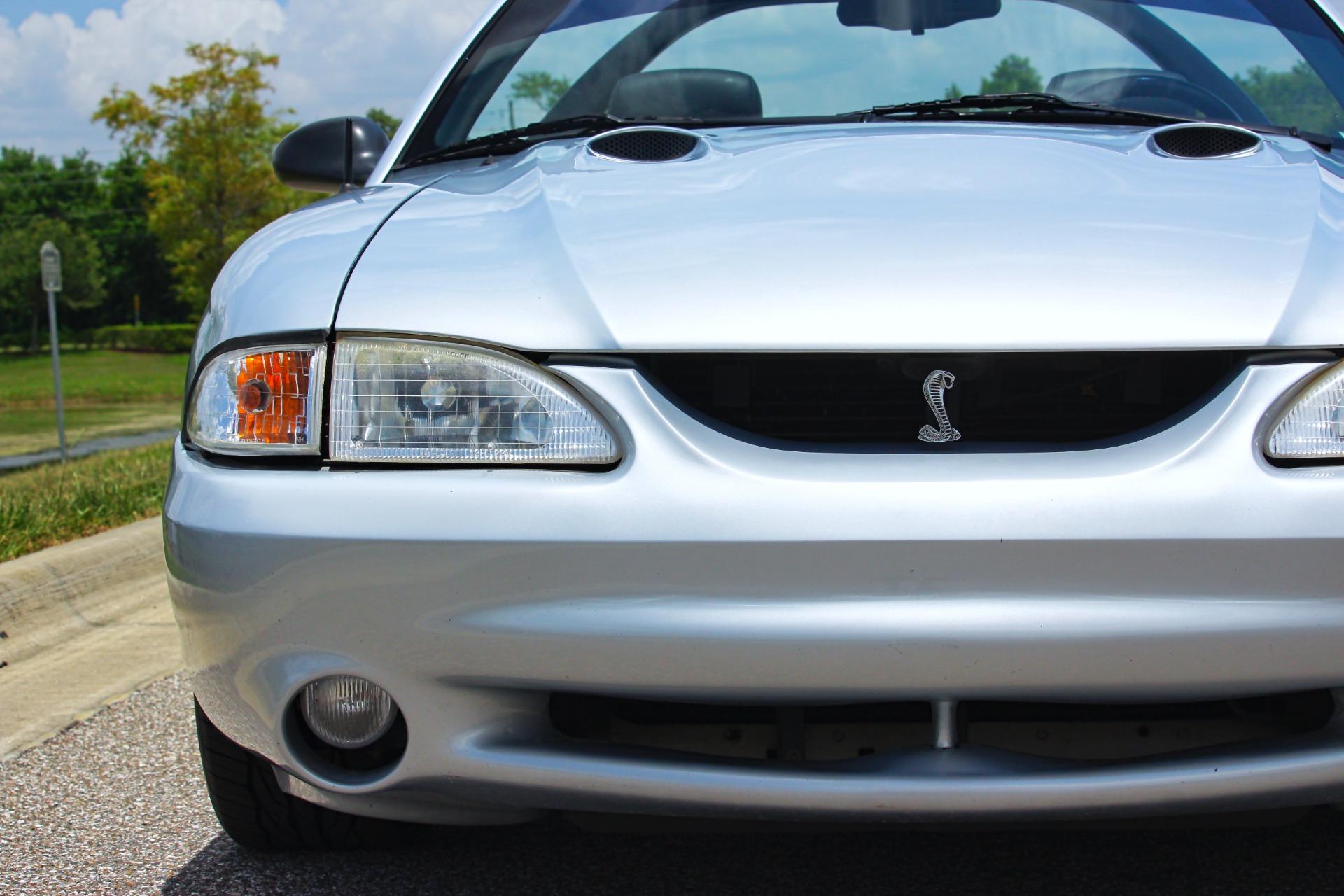 1995 Ford Mustang GT 25