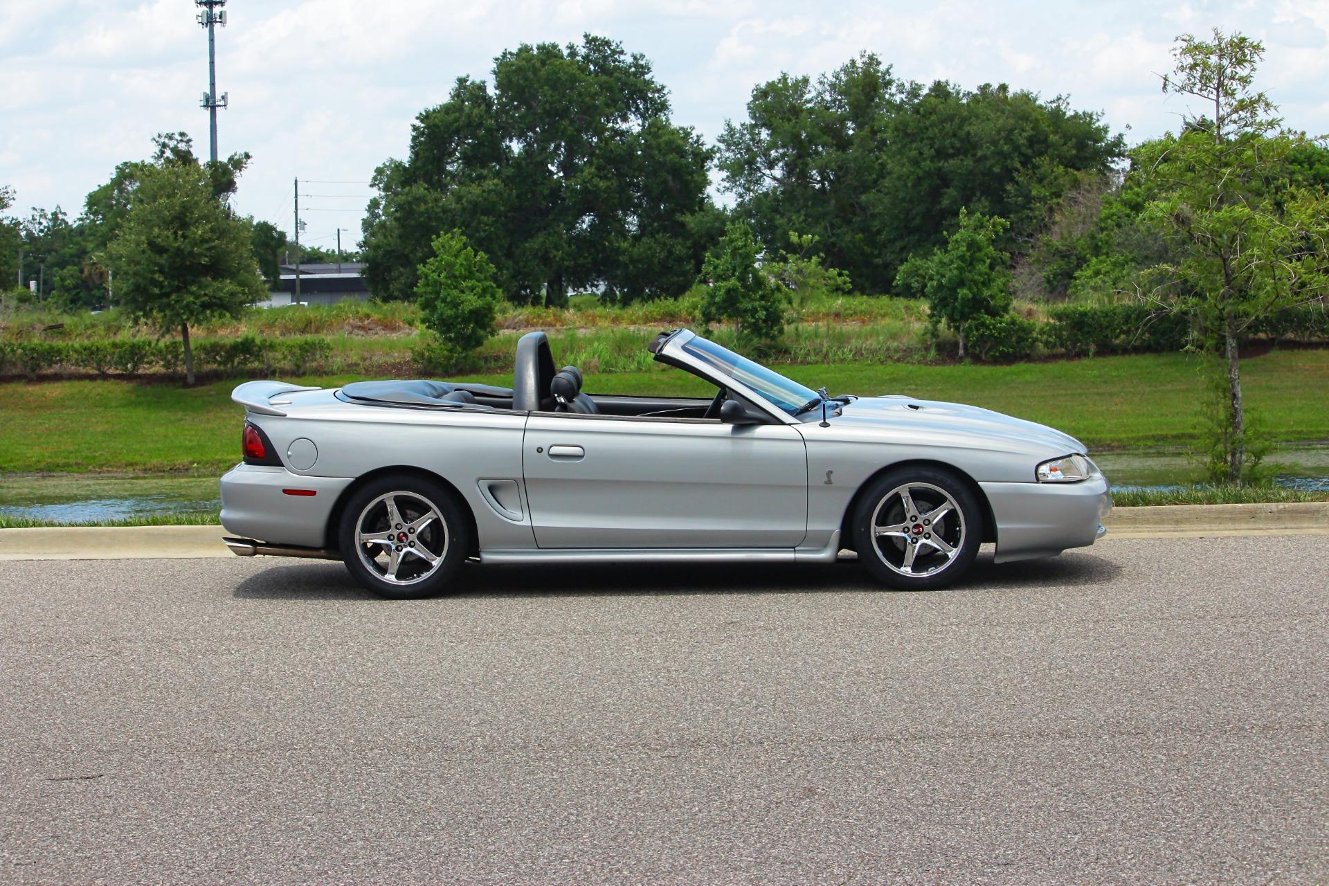 1995 Ford Mustang GT 6