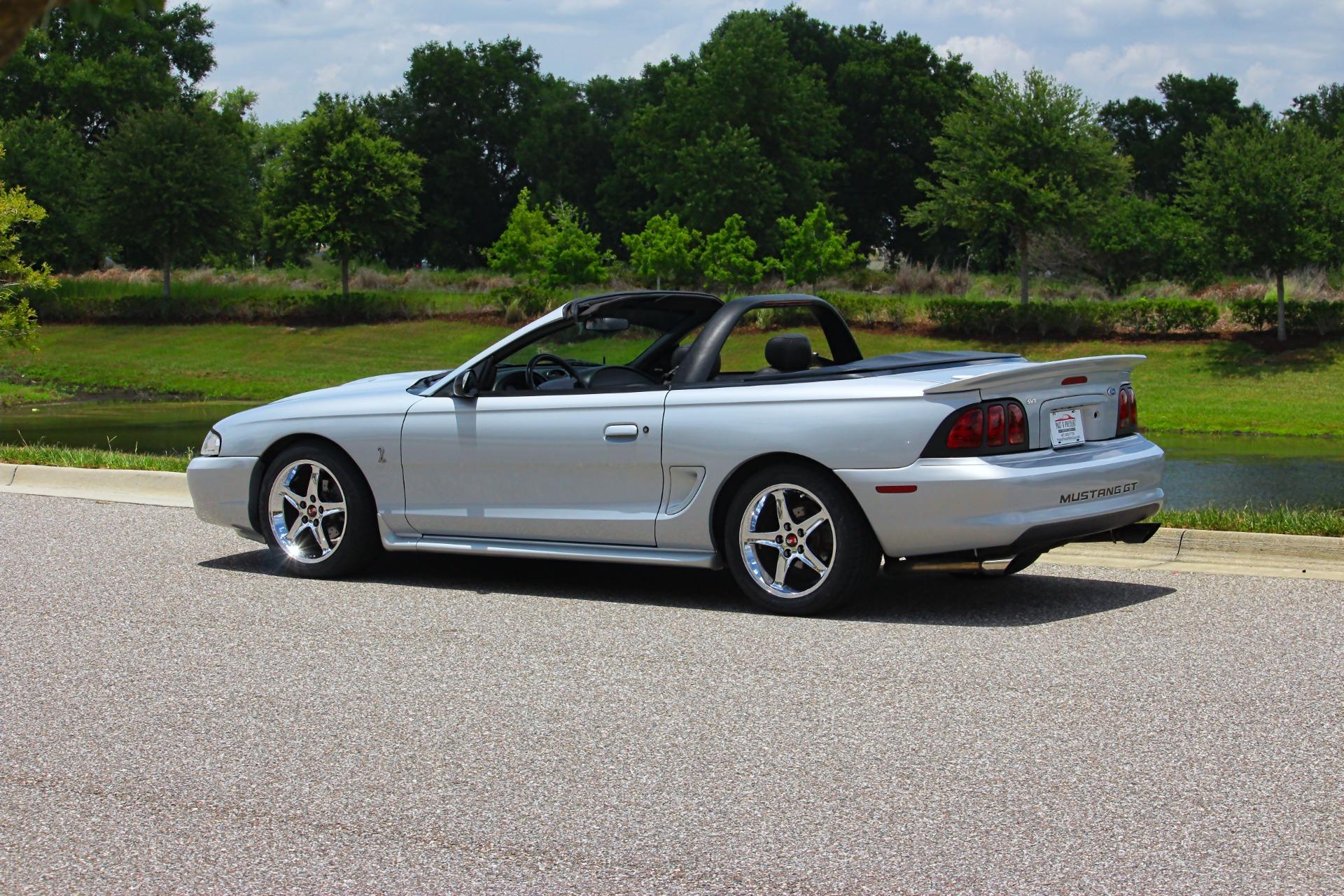 1995 Ford Mustang GT 3