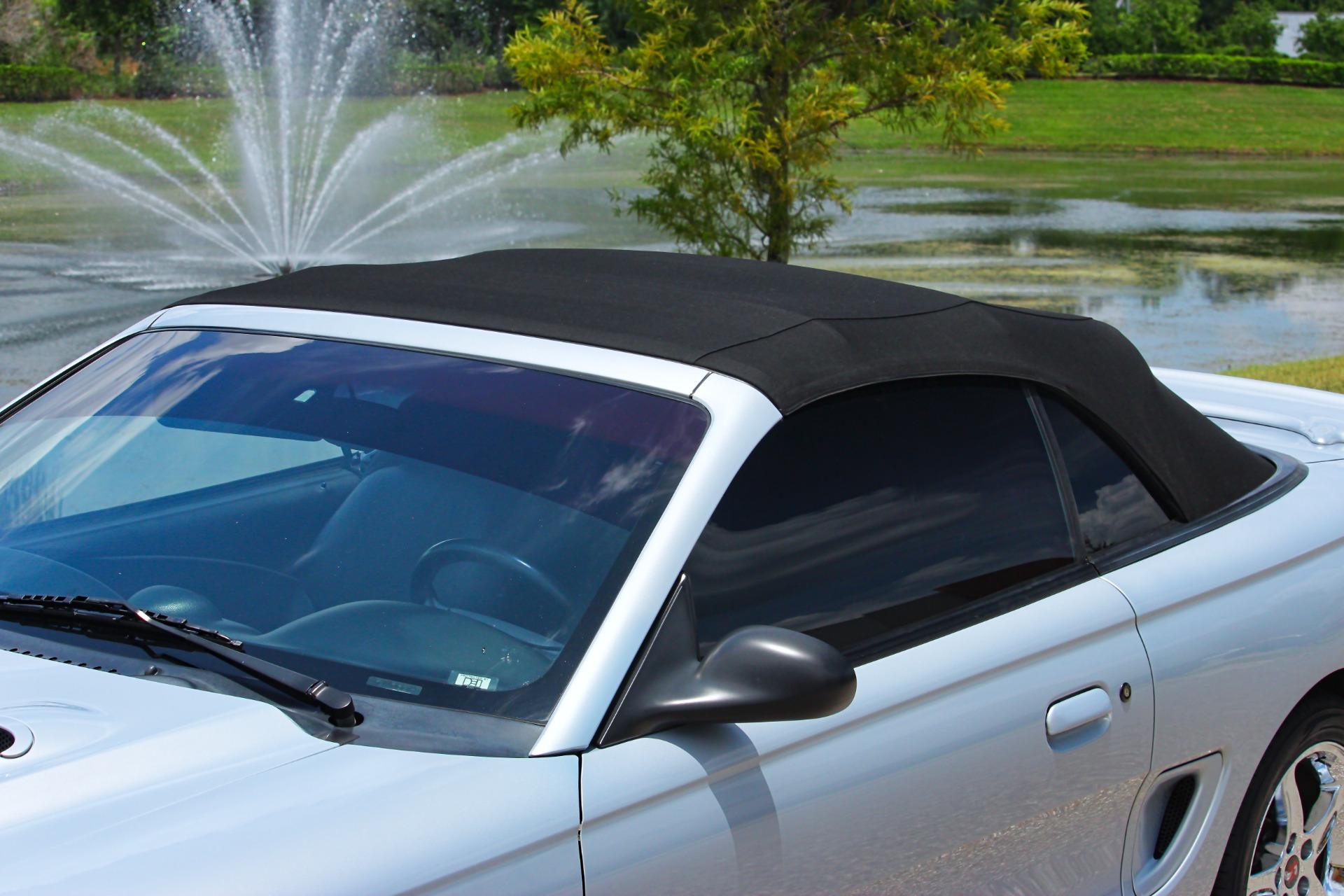 1995 Ford Mustang GT 33
