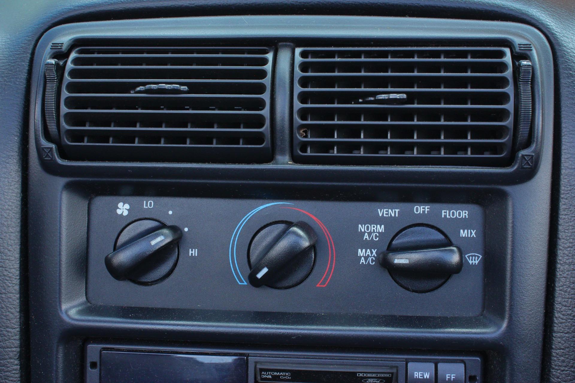 1995 Ford Mustang GT 79