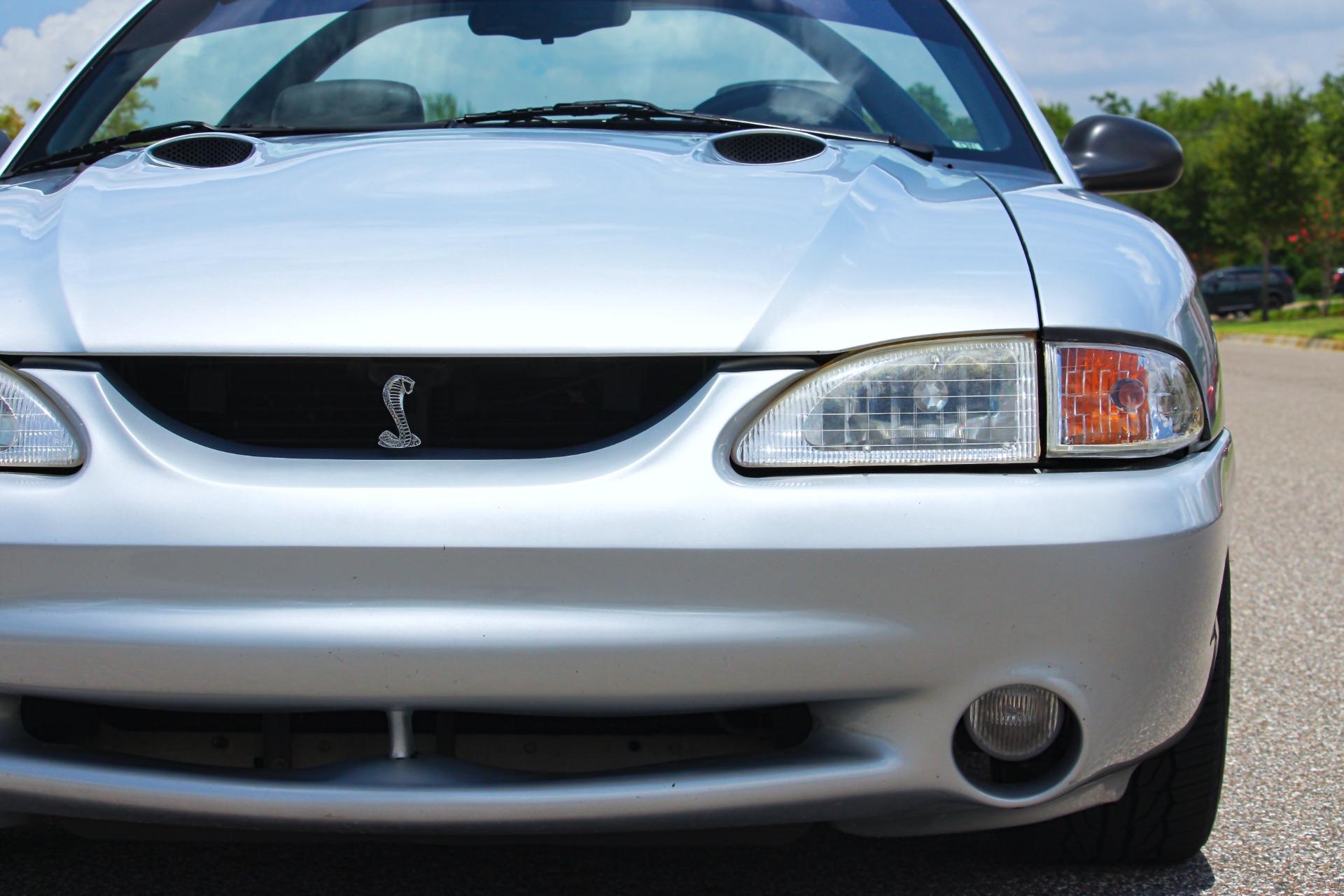 1995 Ford Mustang GT 24