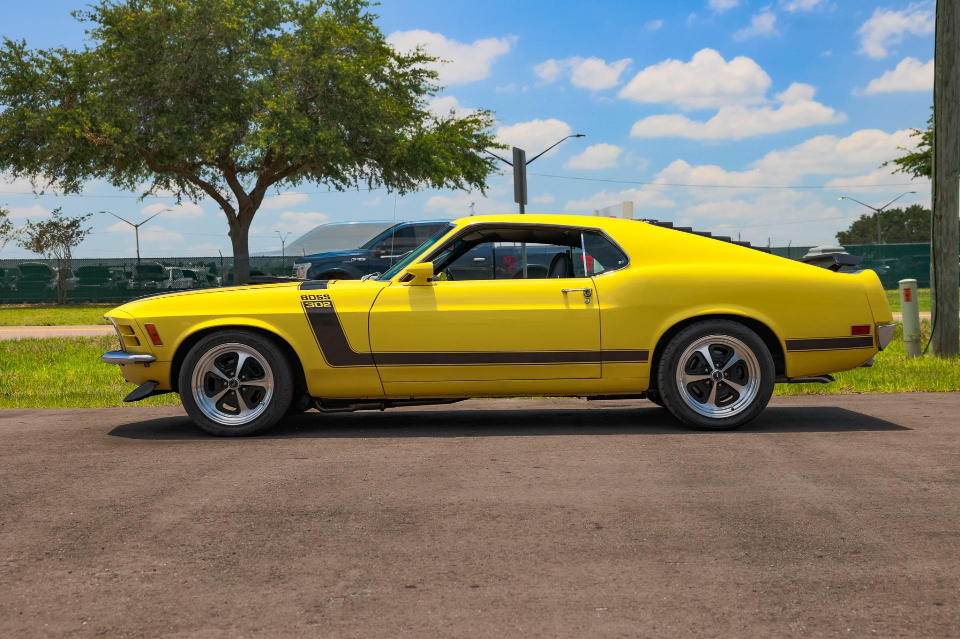 1970 Ford Mustang 2