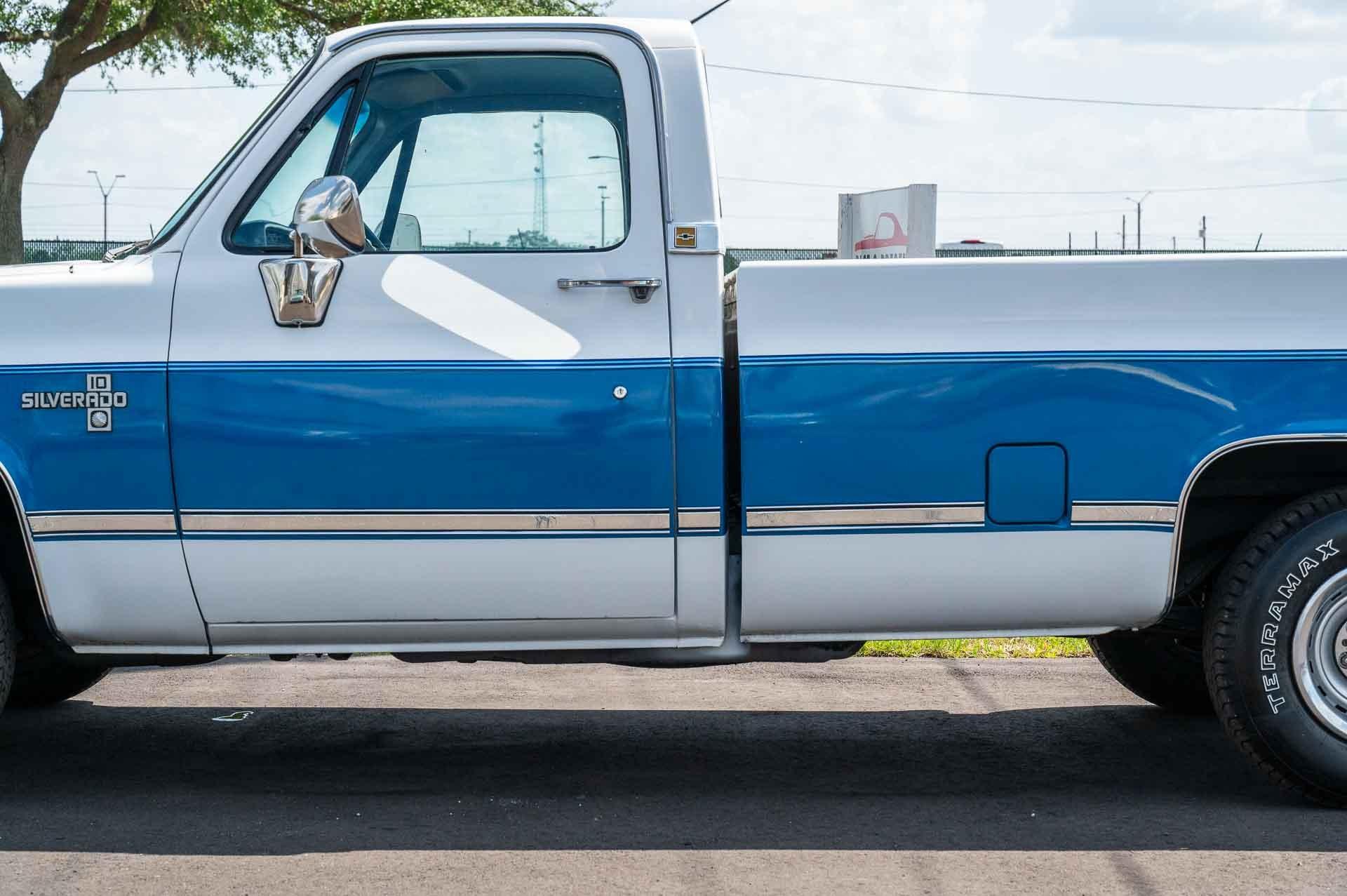 1986 Chevrolet C/K10 23