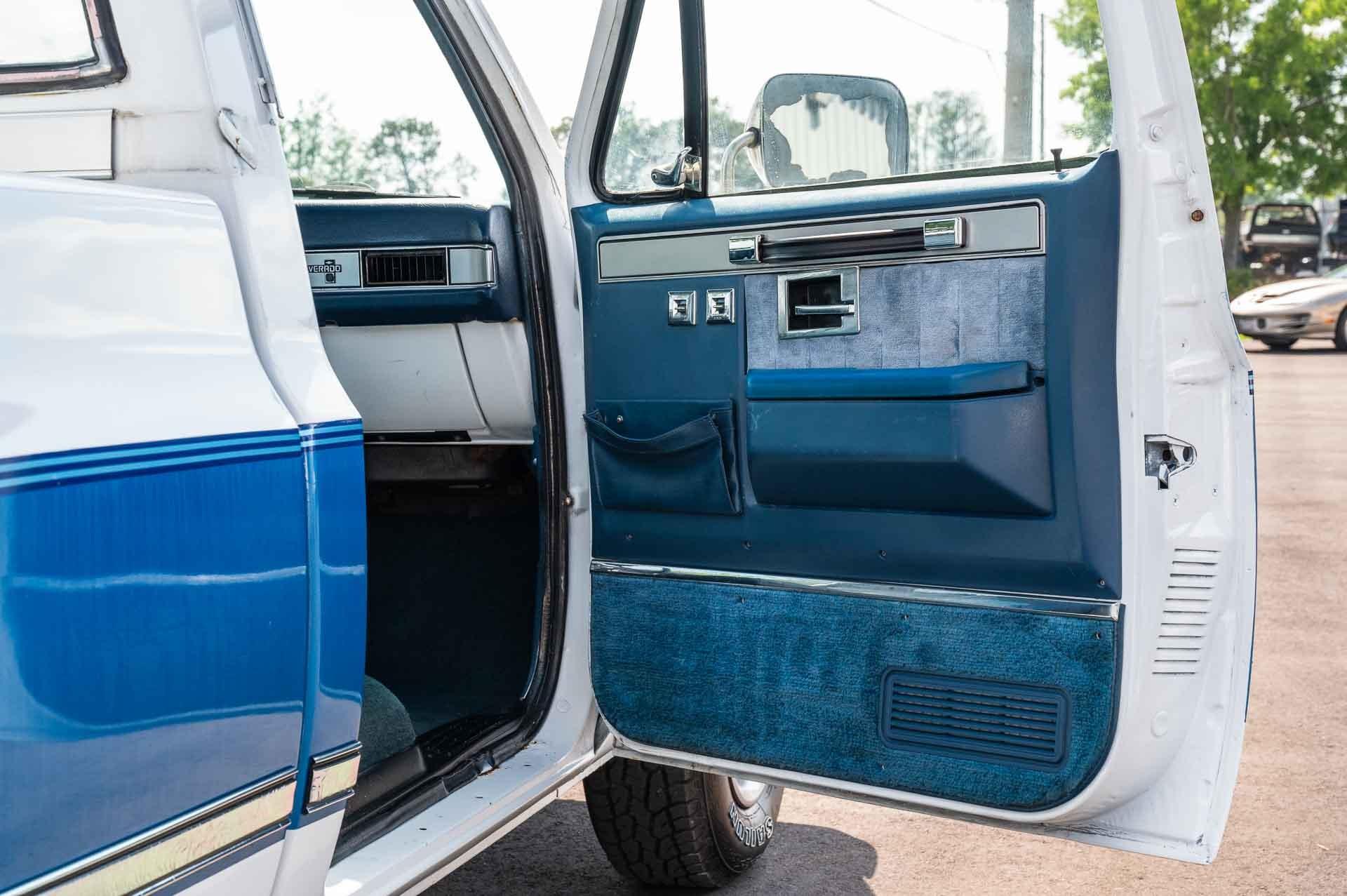 1986 Chevrolet C/K10 48