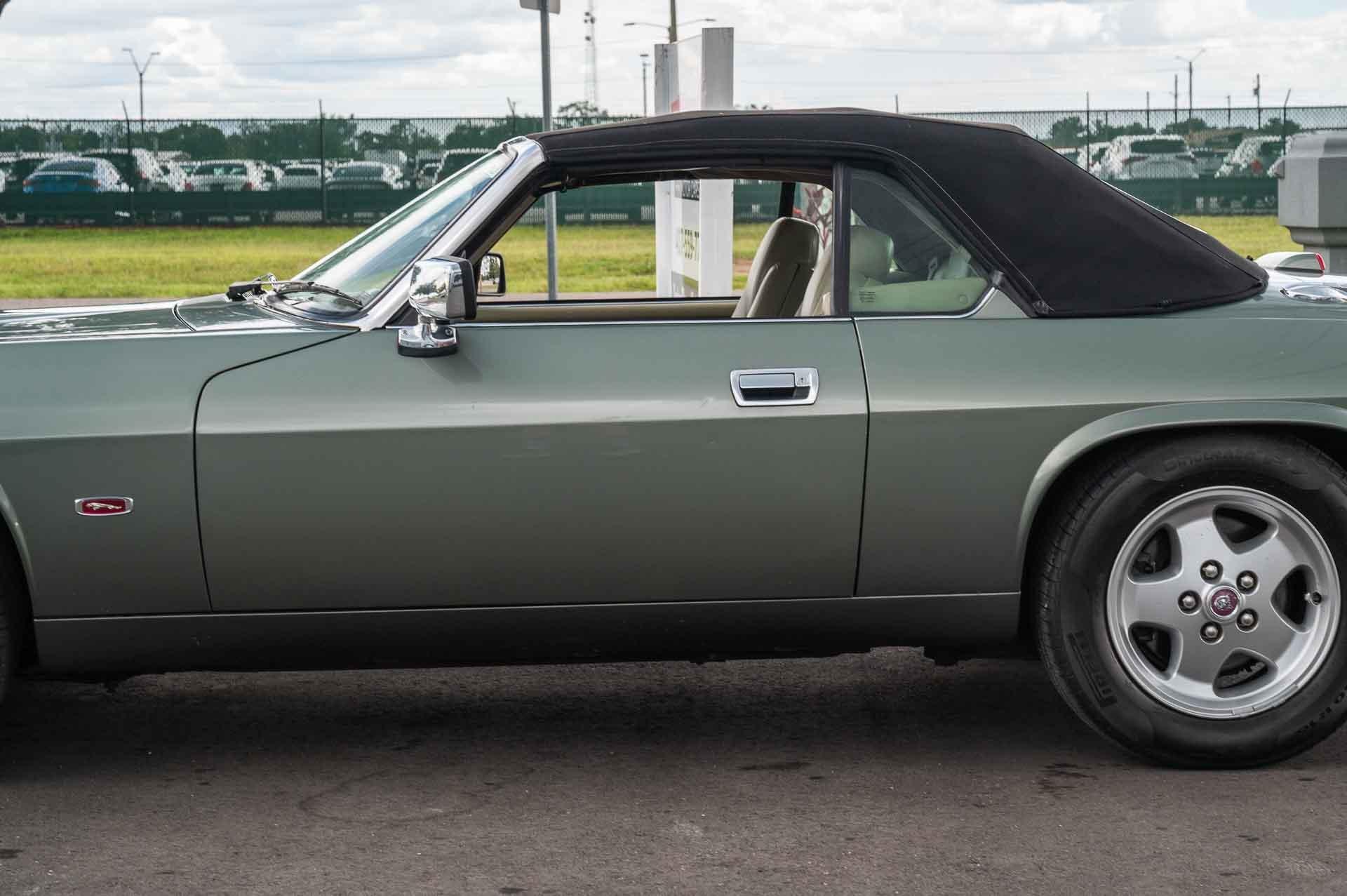 1995 Jaguar XJS 24