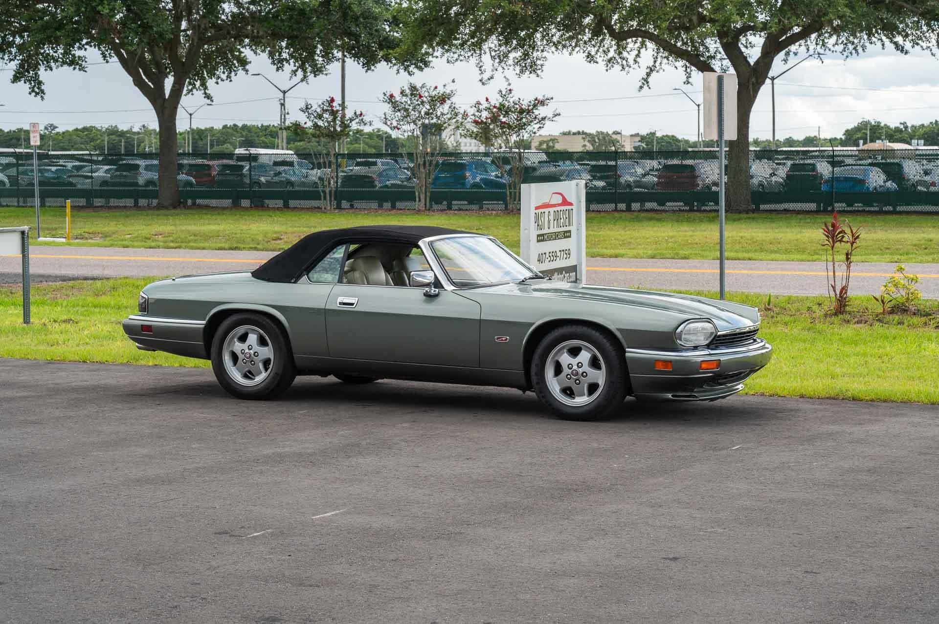 1995 Jaguar XJS 33