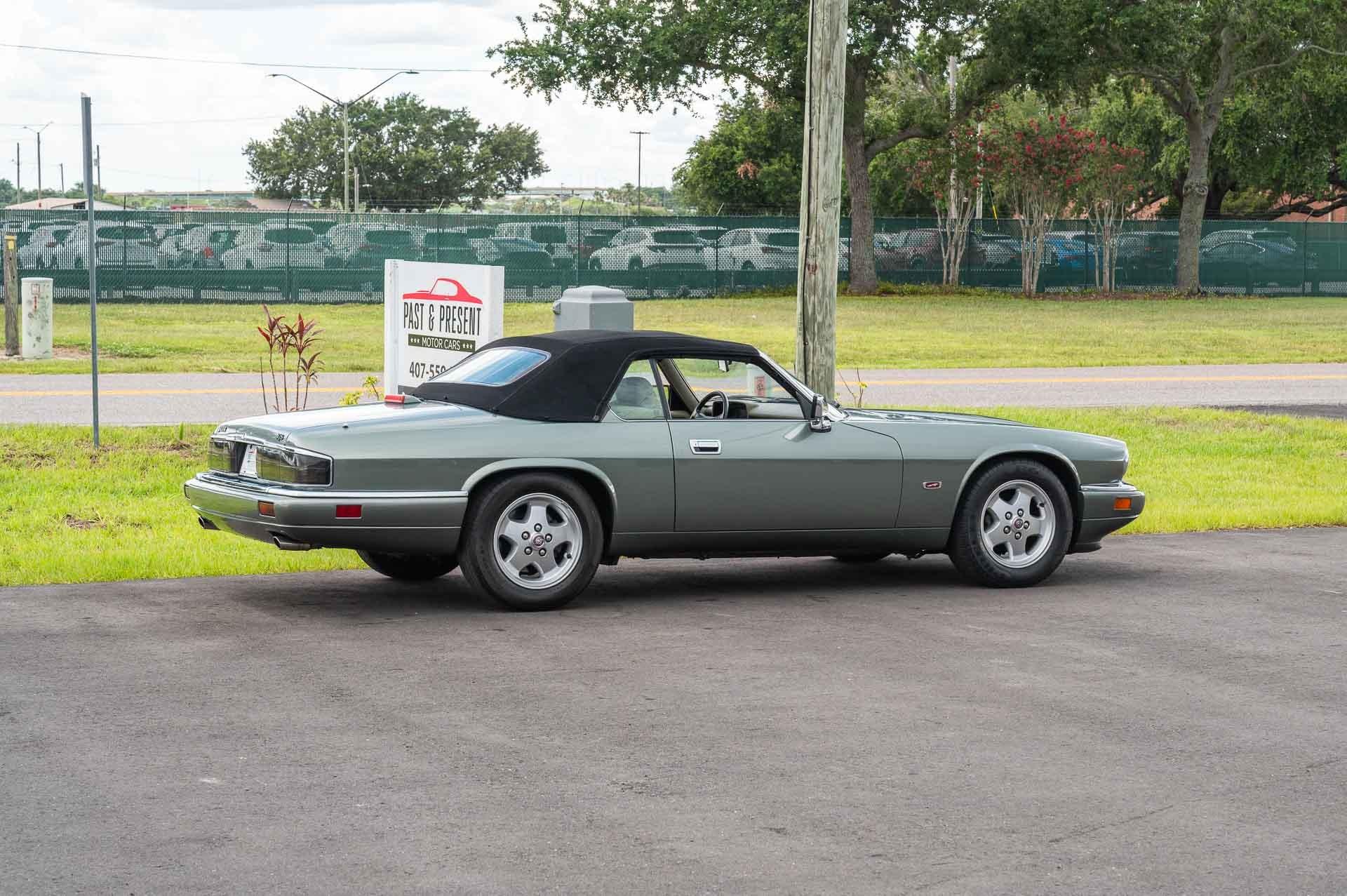 1995 Jaguar XJS 32