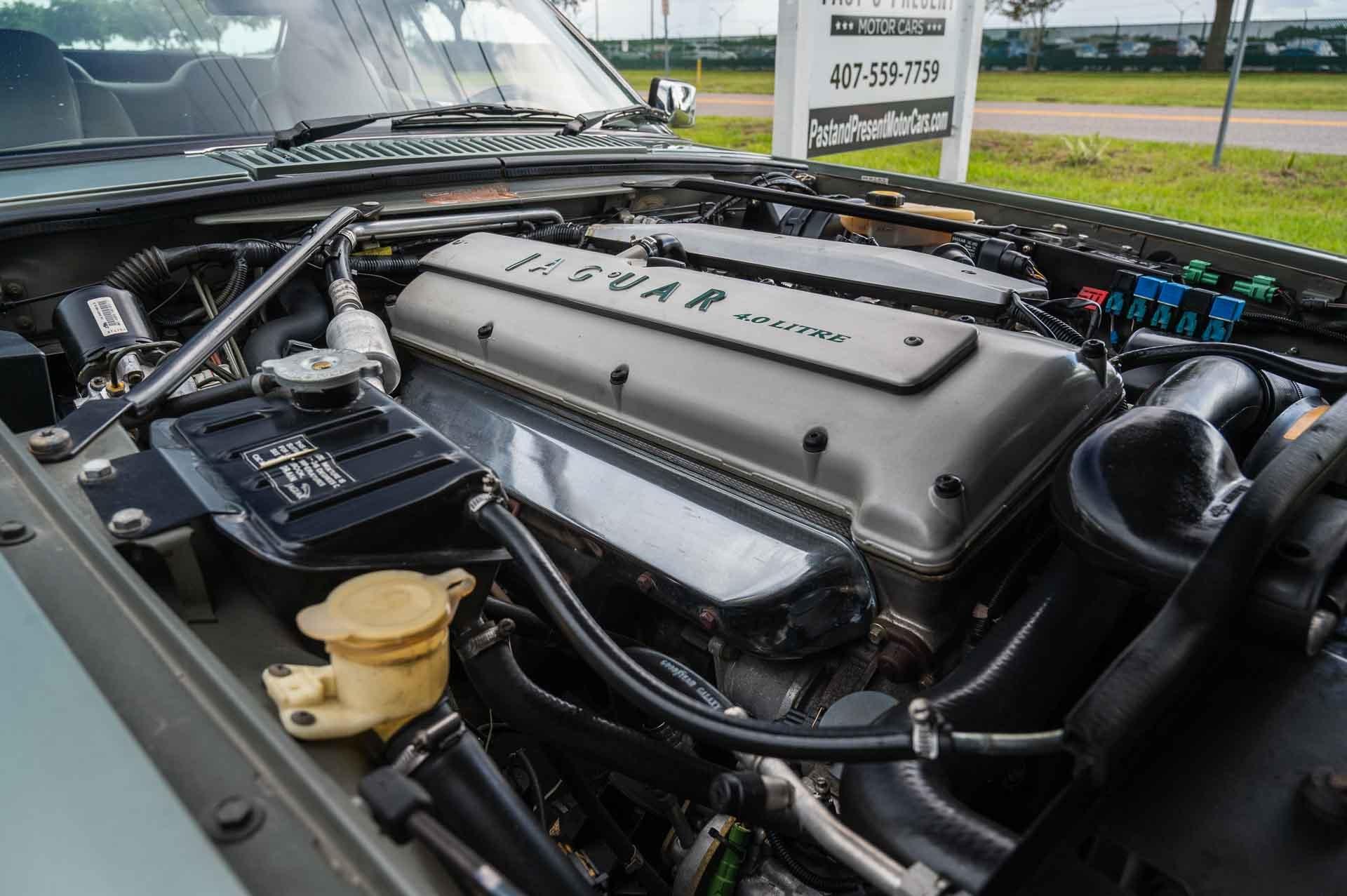 1995 Jaguar XJS 14