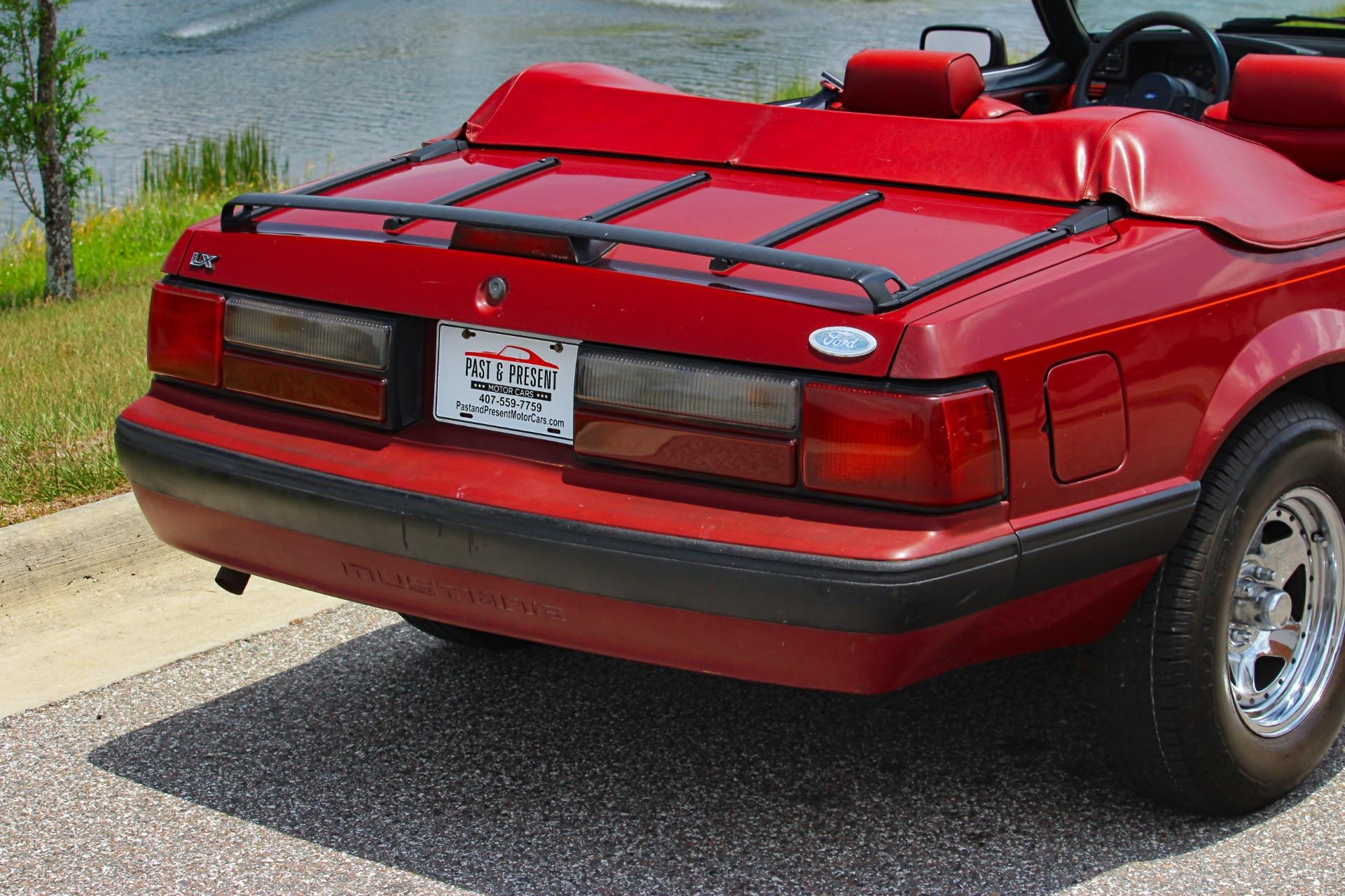 1988 Ford Mustang LX 42