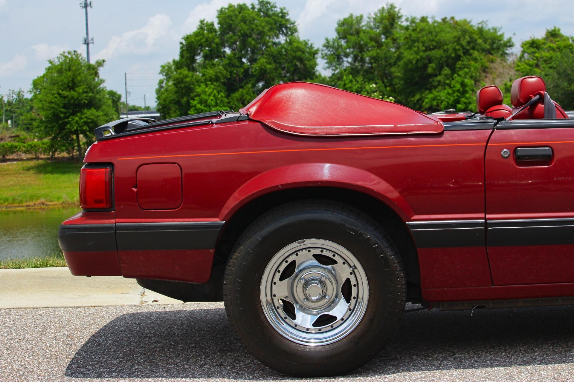 1988 Ford Mustang LX 41