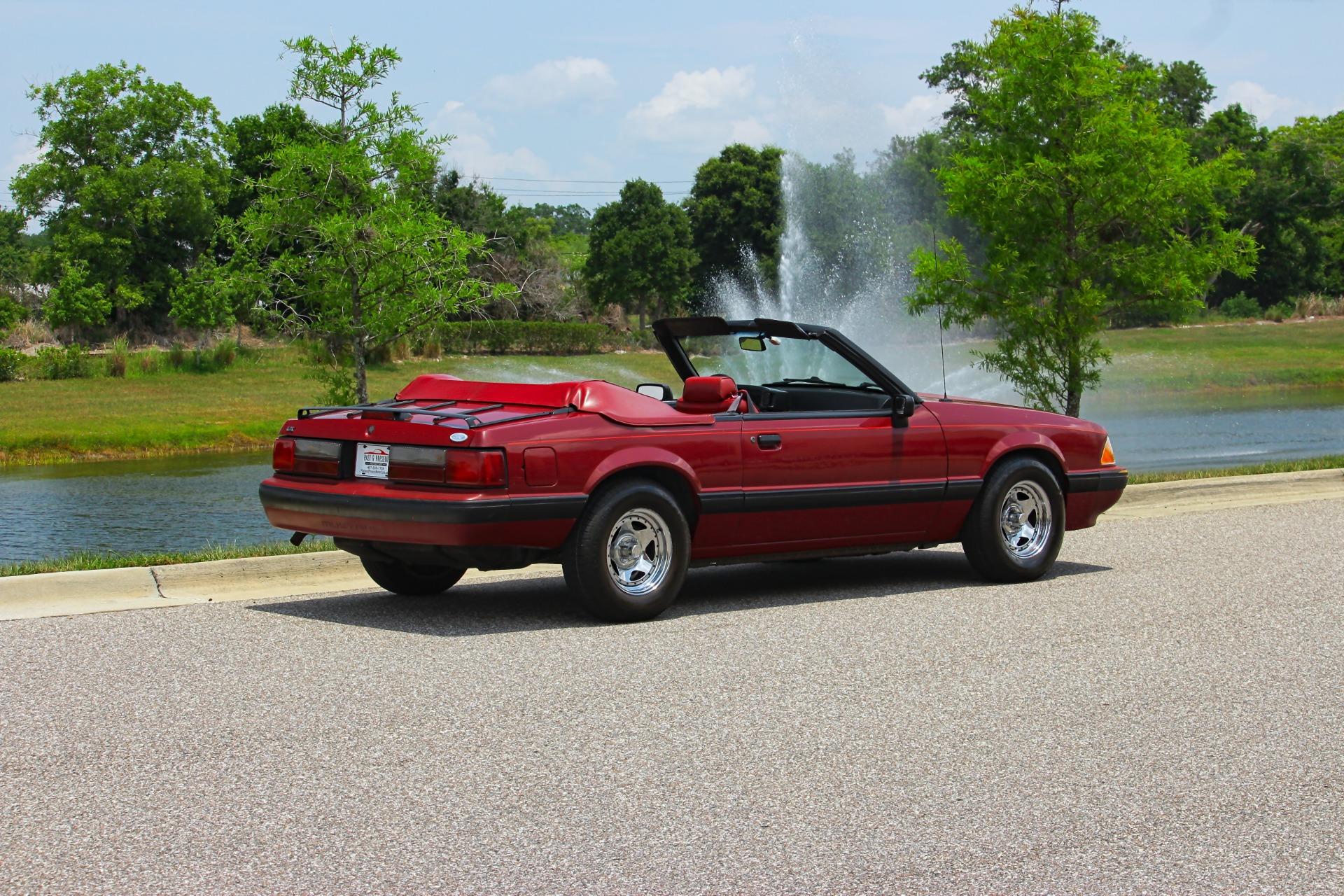 1988 Ford Mustang LX 33