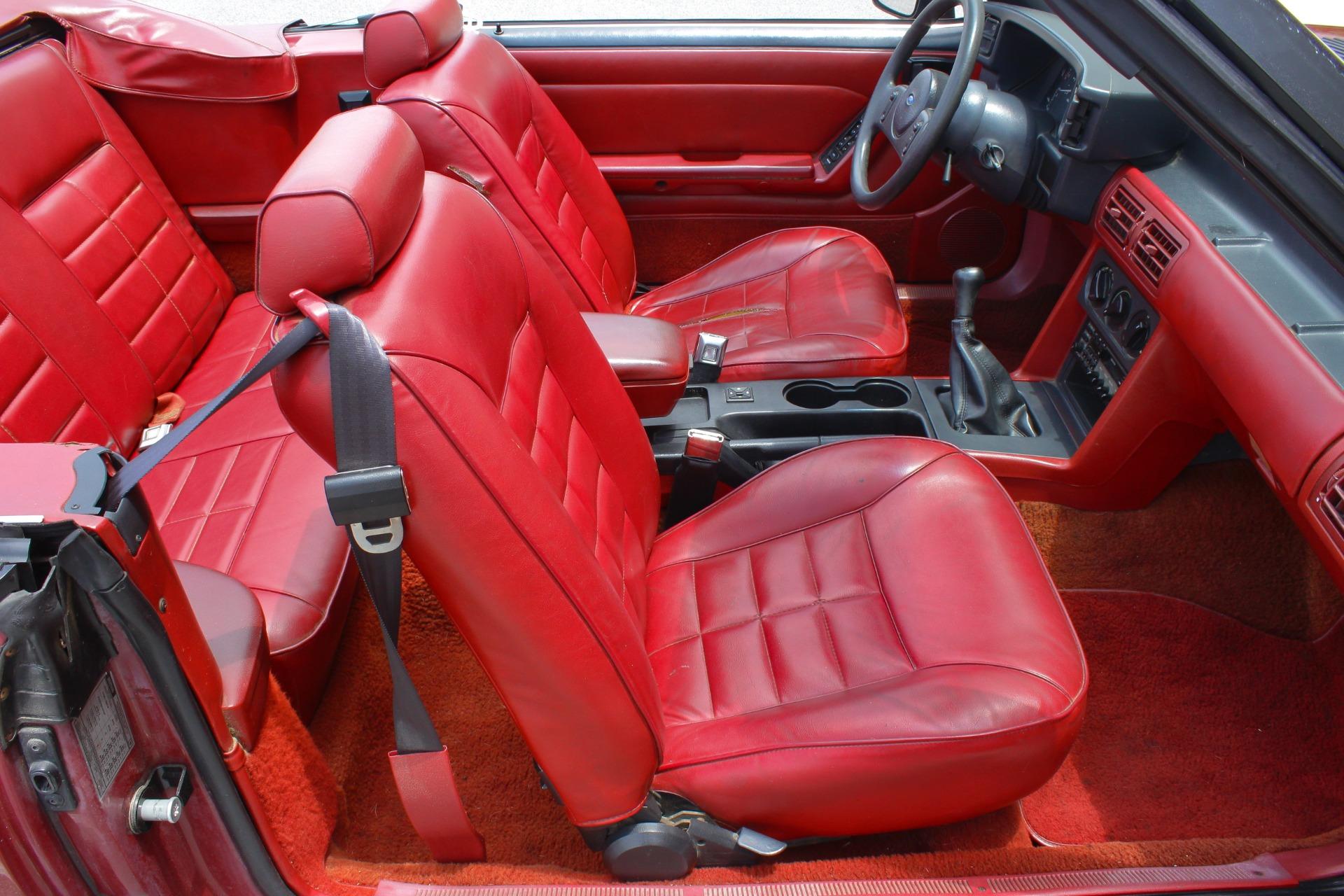 1988 Ford Mustang LX 10