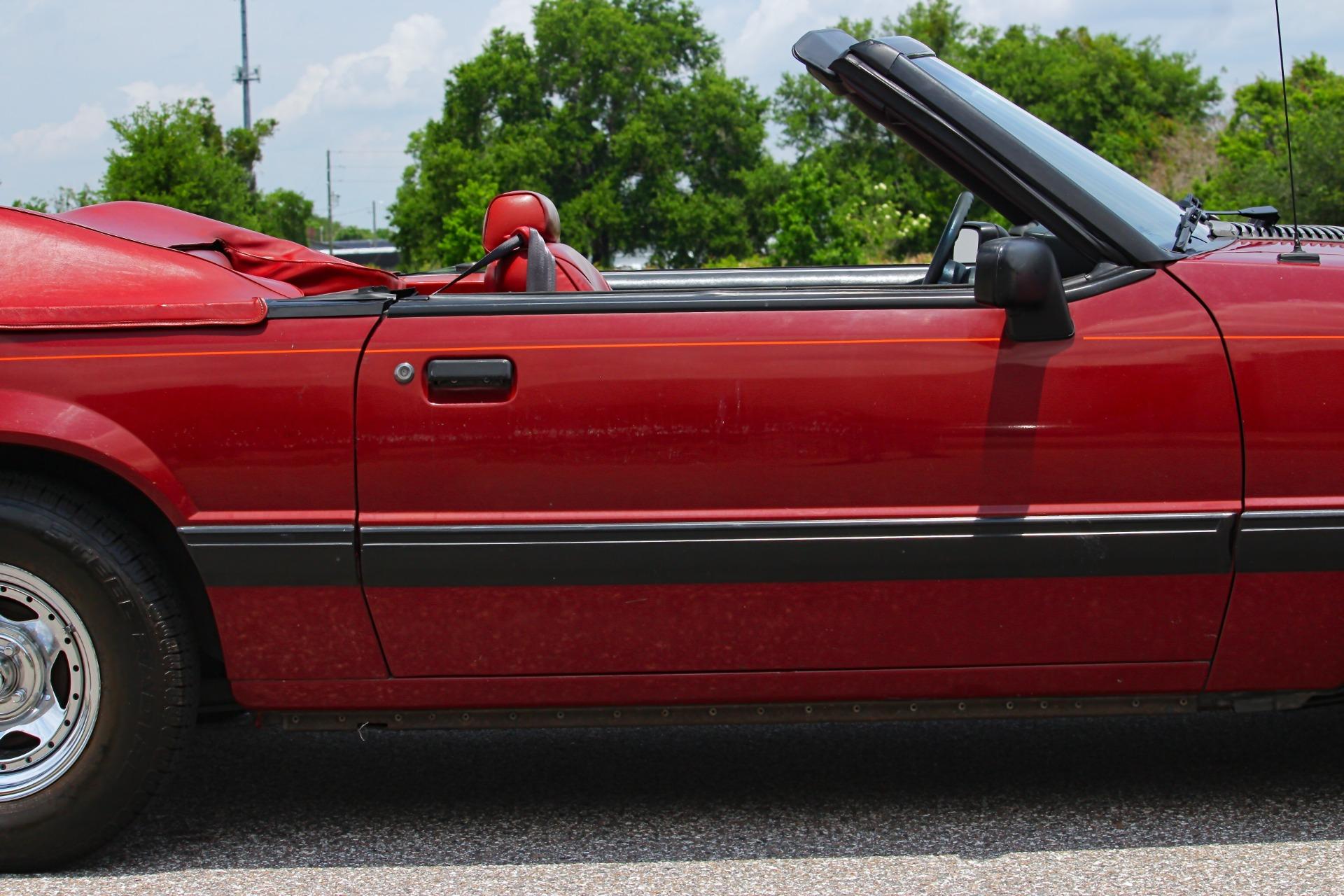 1988 Ford Mustang LX 40