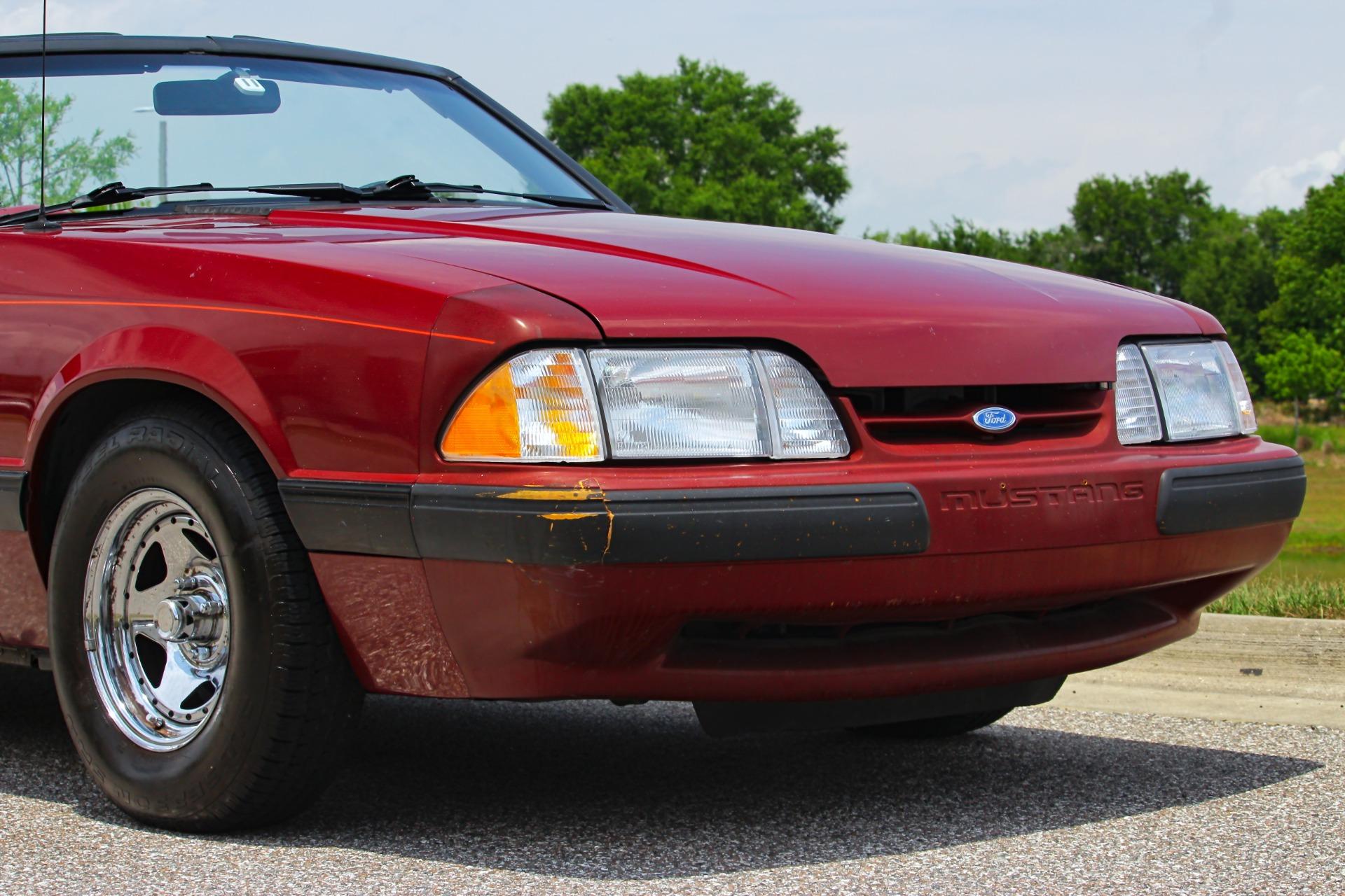 1988 Ford Mustang LX 38