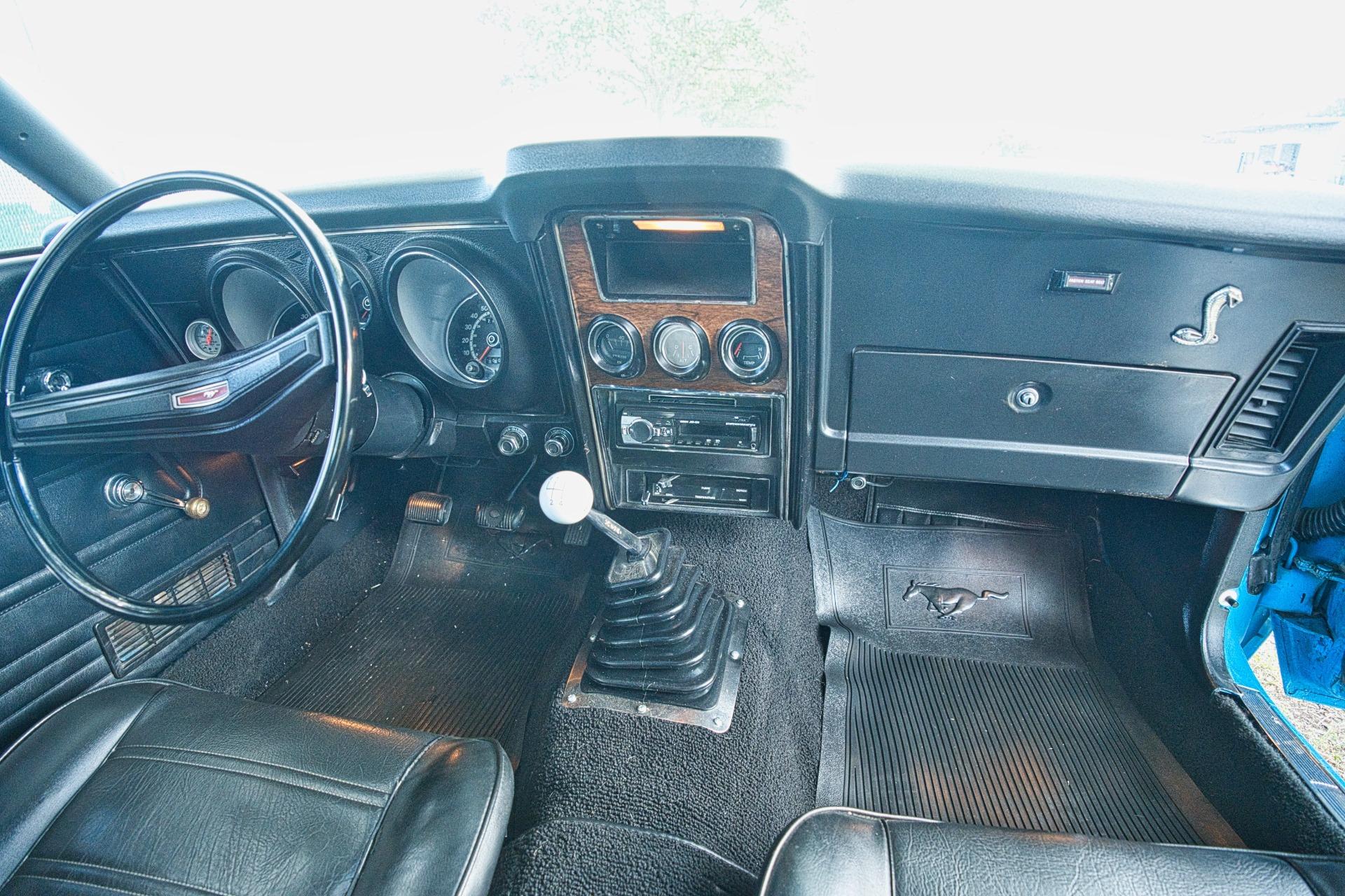 1972 Ford  Mustang 11