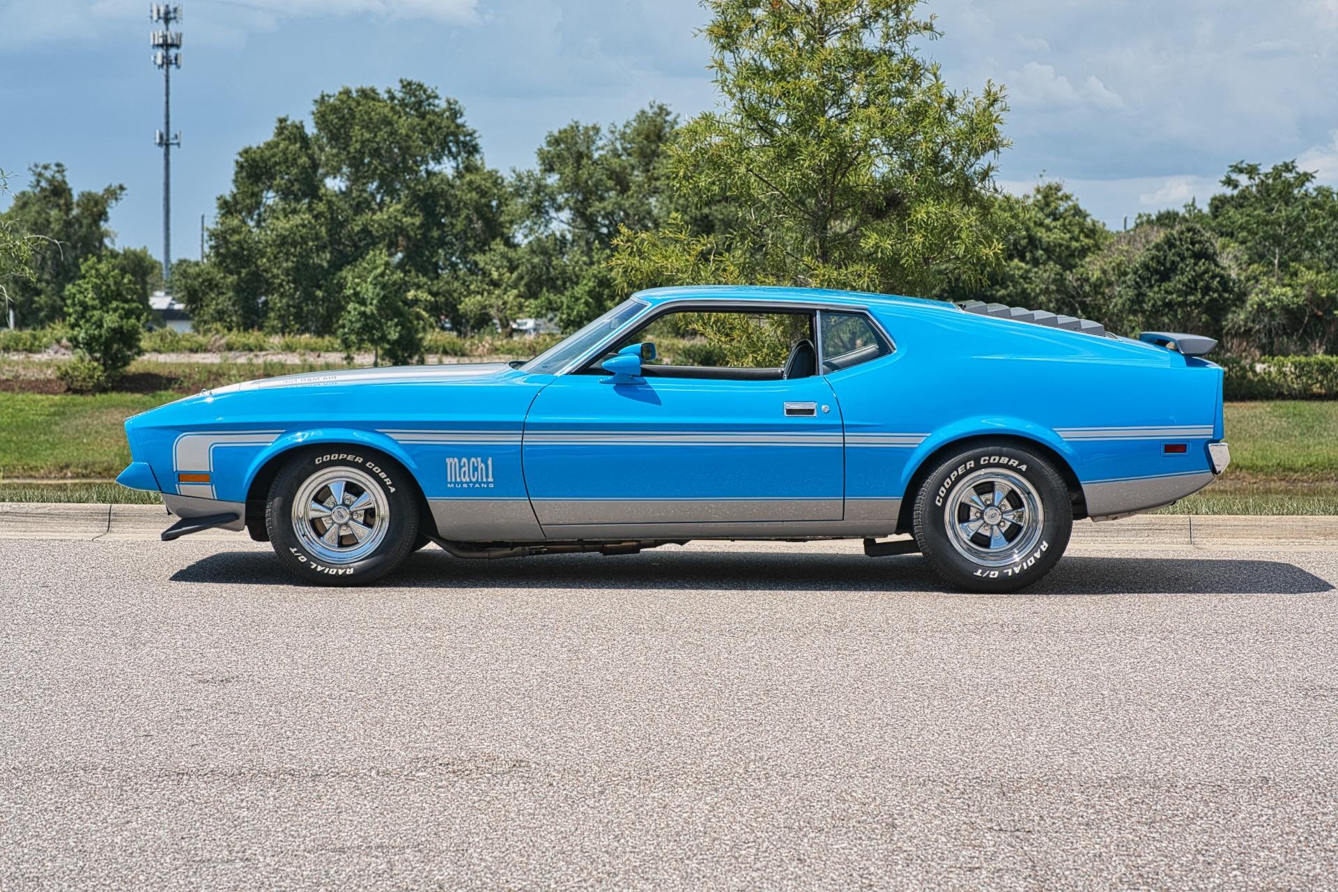 1972 Ford  Mustang 2