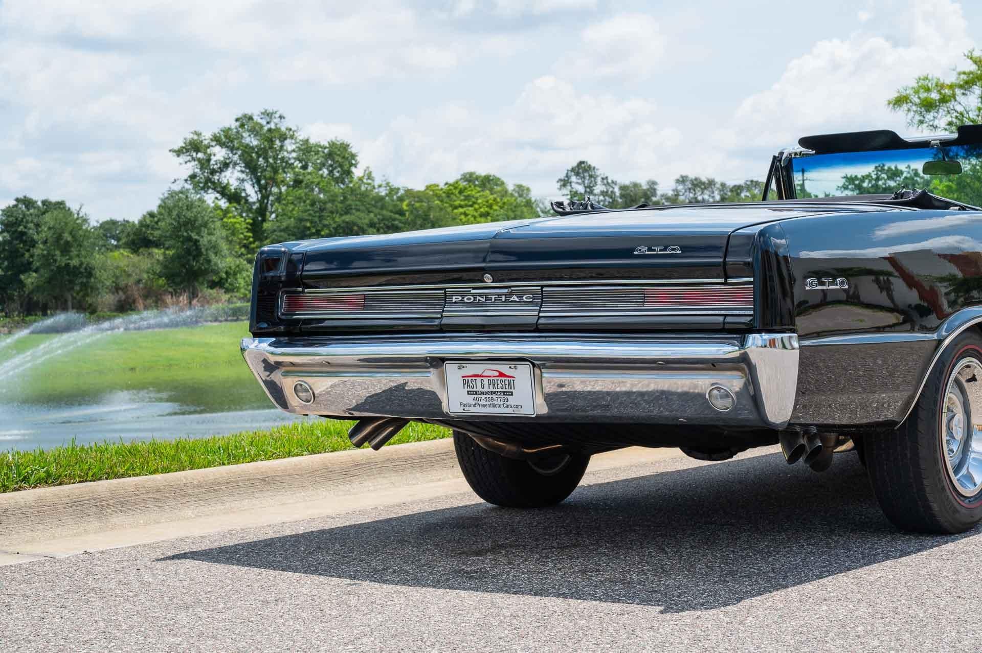 1964 Pontiac GTO 94