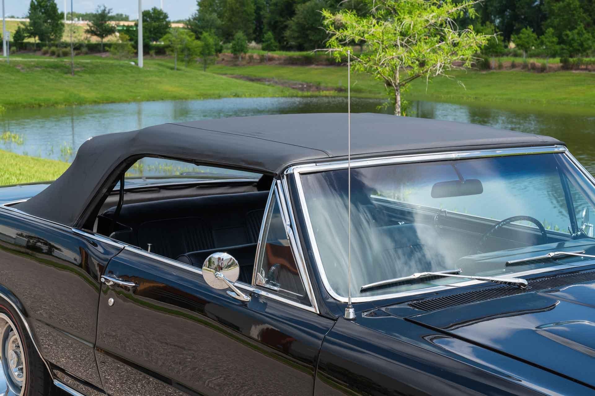 1964 Pontiac GTO 124