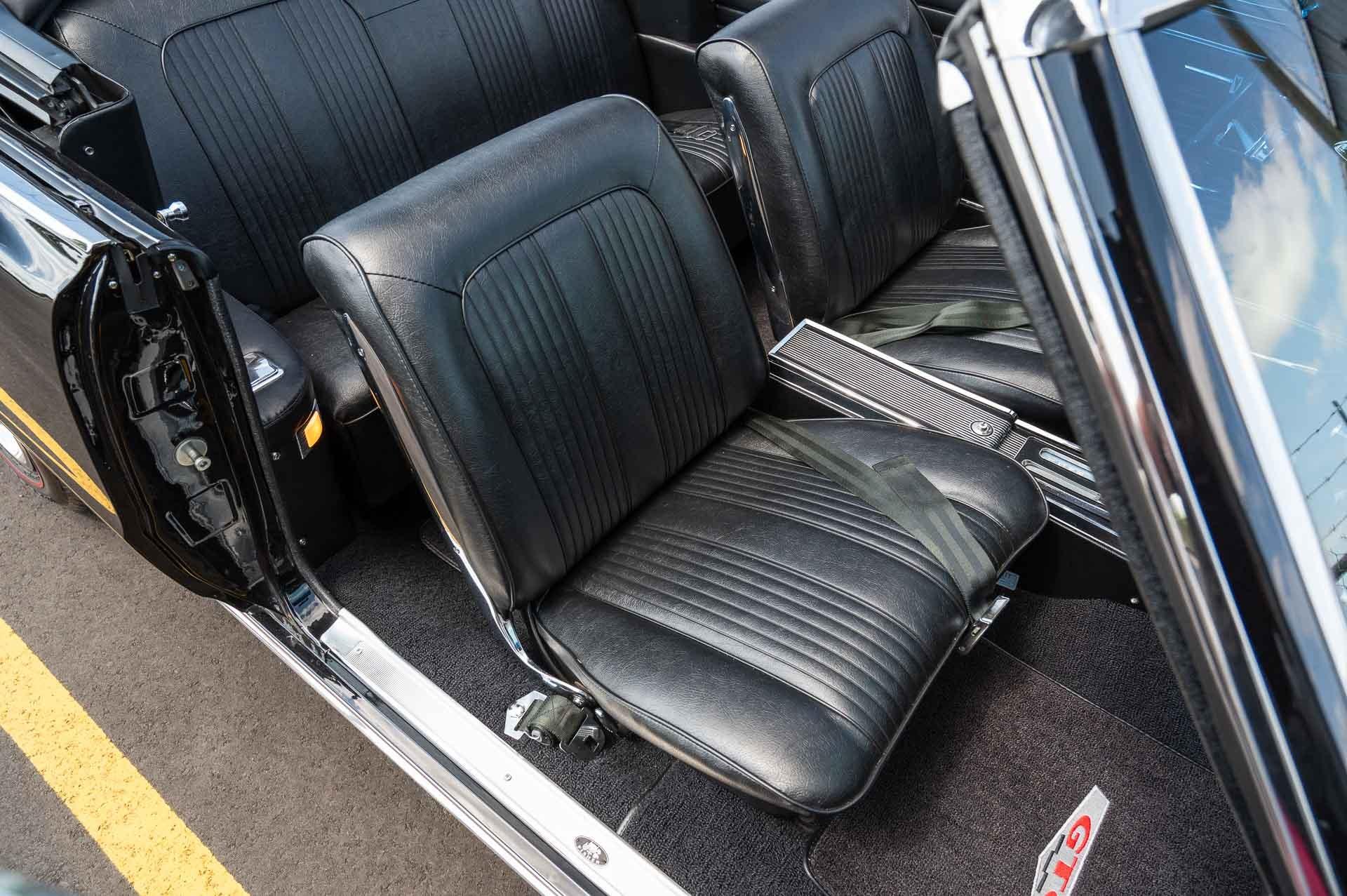 1964 Pontiac GTO 14