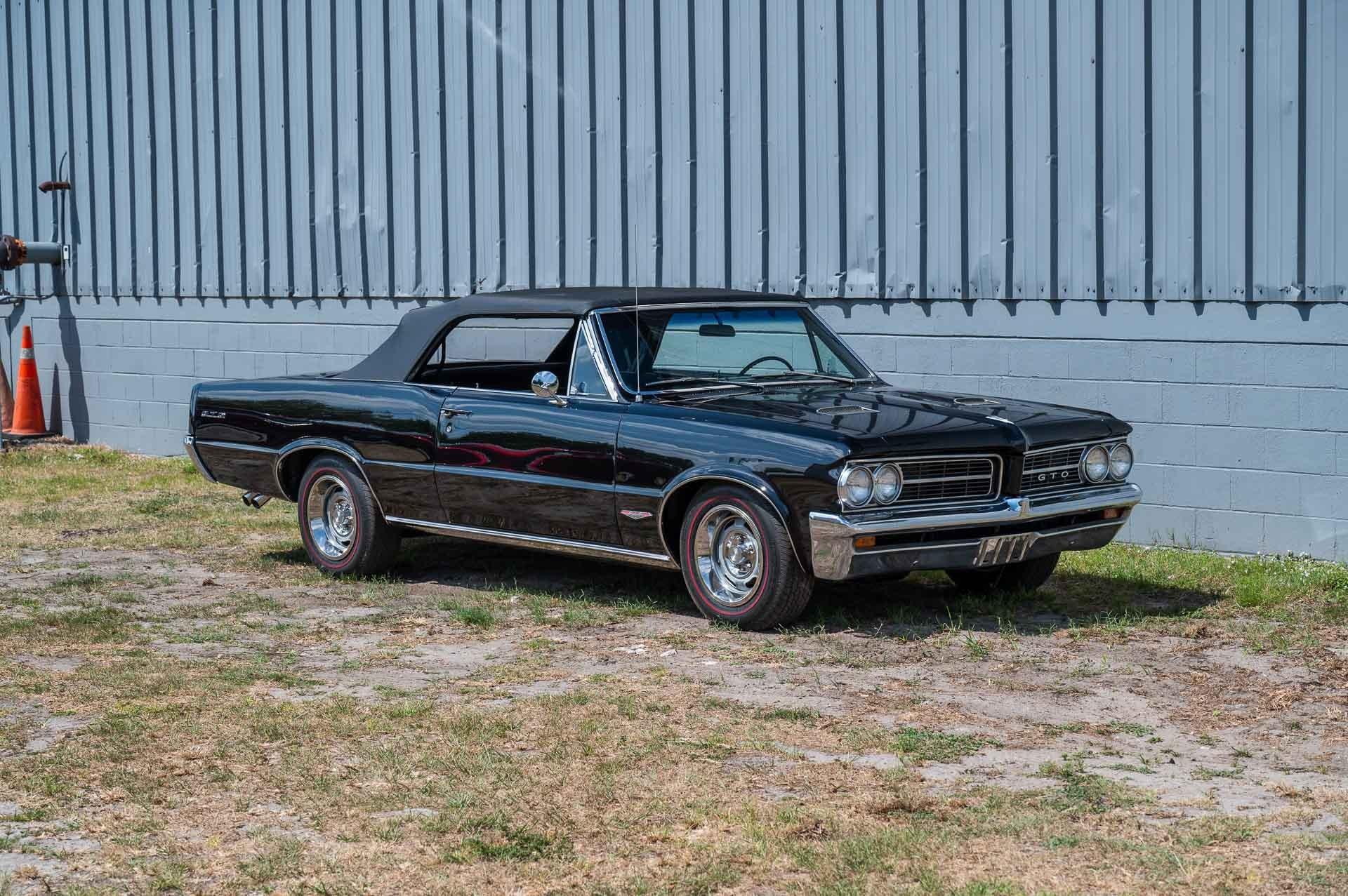 1964 Pontiac GTO 44