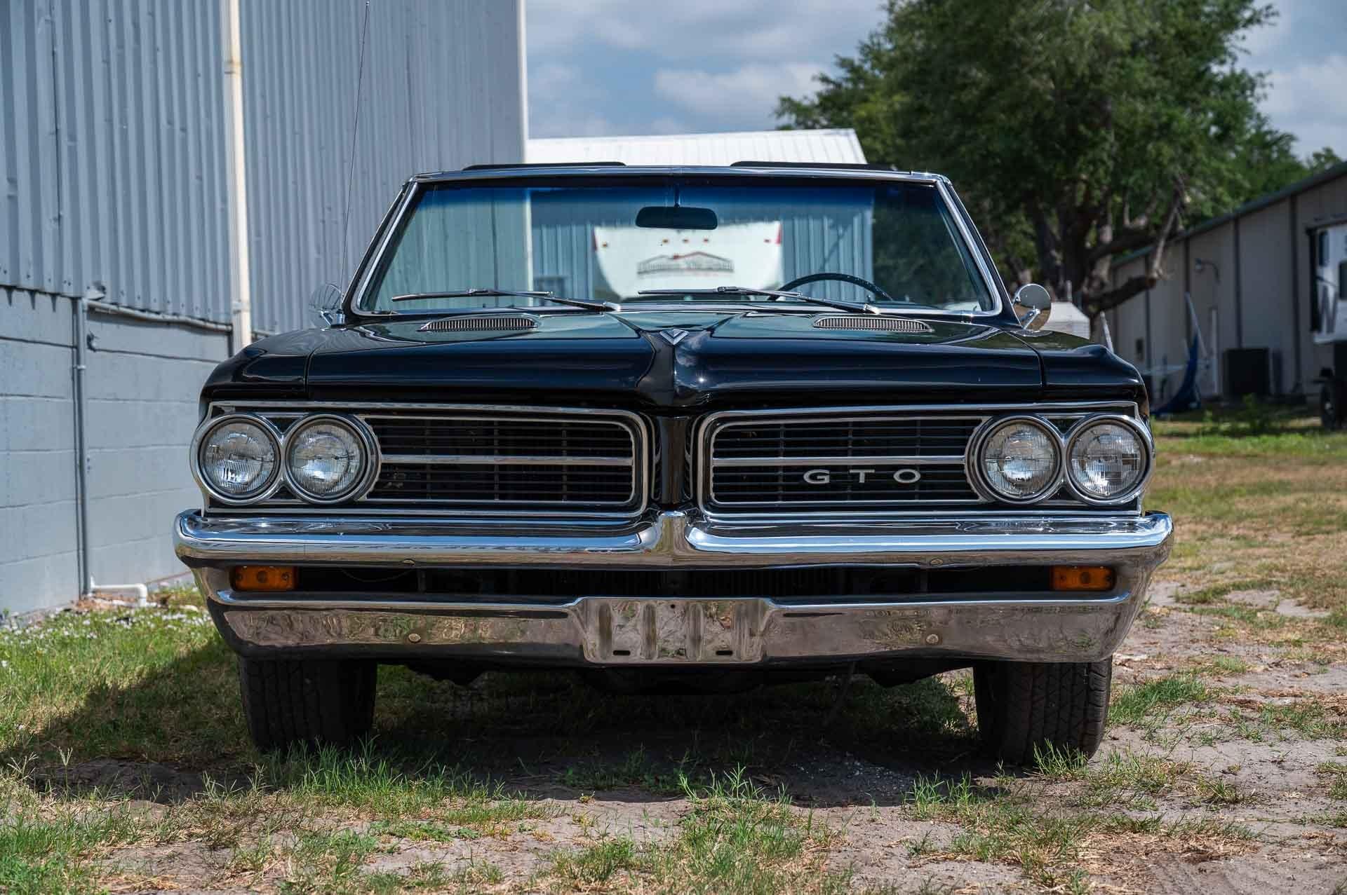 1964 Pontiac GTO 35