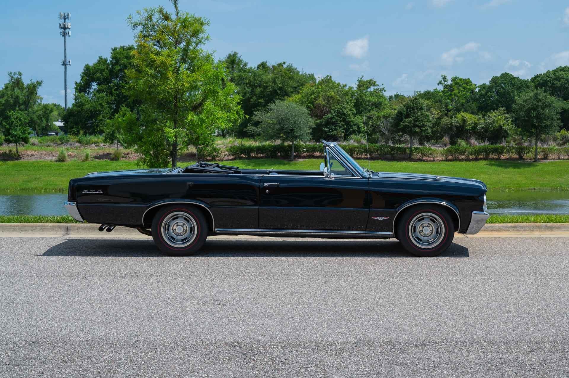 1964 Pontiac GTO 6