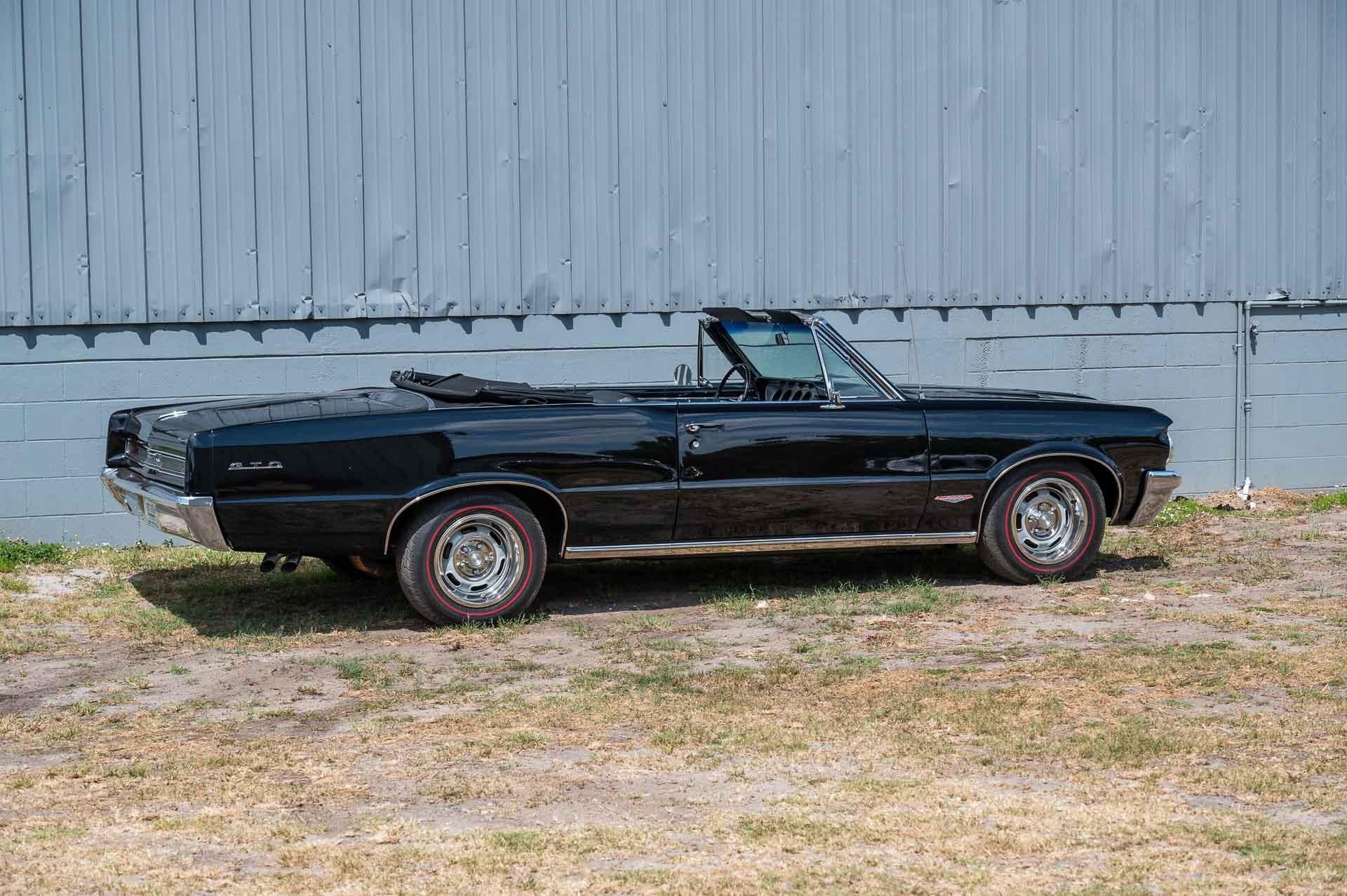 1964 Pontiac GTO 49