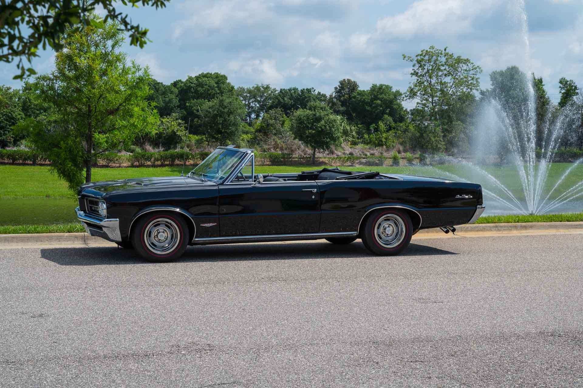 1964 Pontiac GTO 40