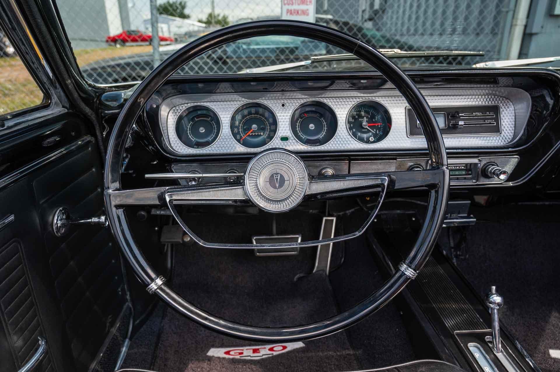 1964 Pontiac GTO 76