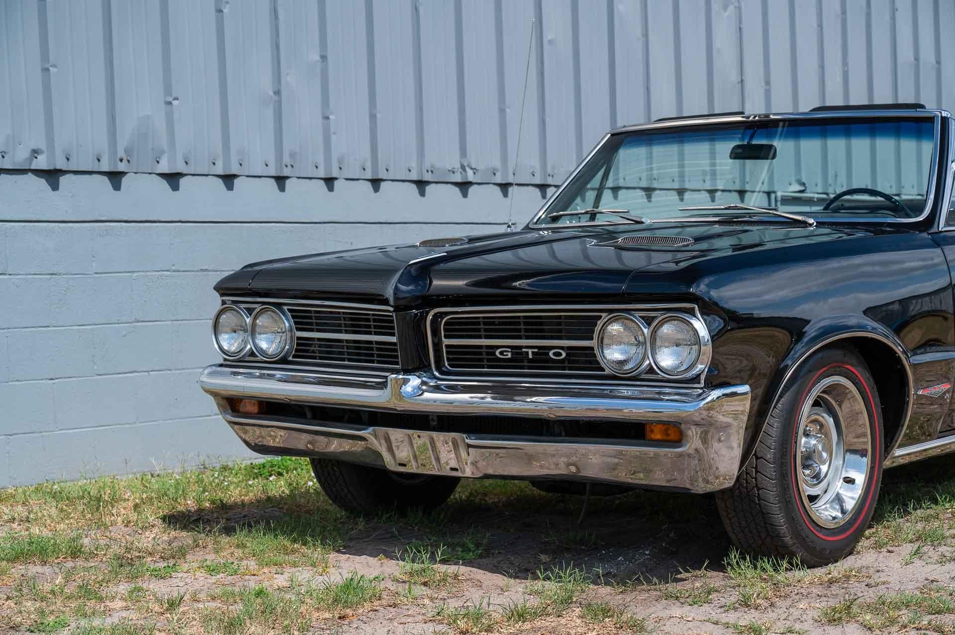 1964 Pontiac GTO 33