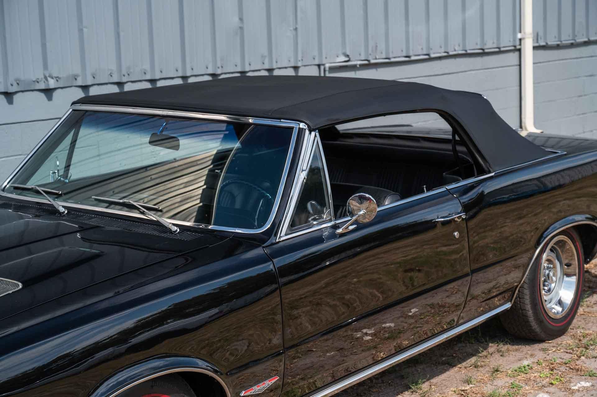1964 Pontiac GTO 41