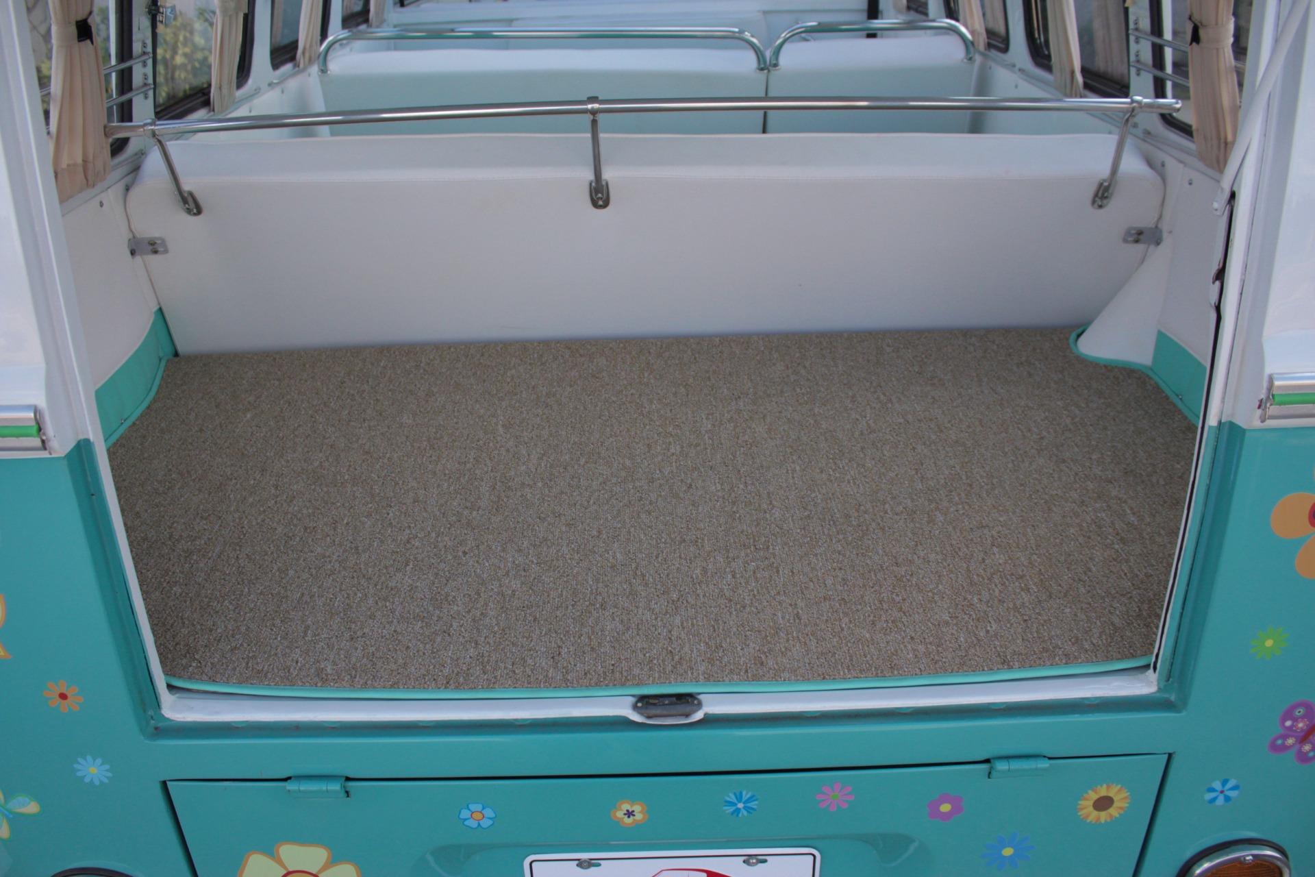 1964 Volkswagen Kombi 13
