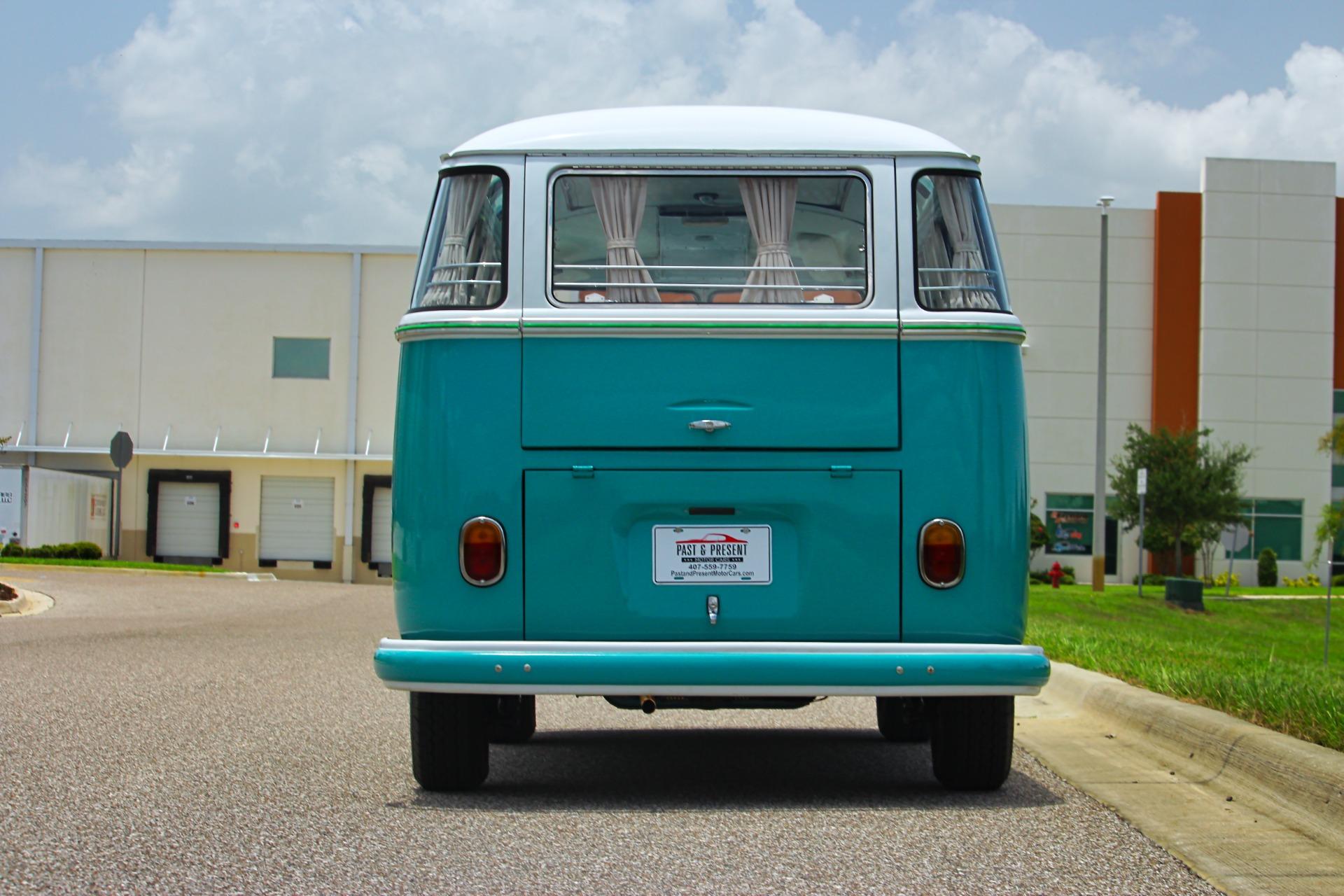 1964 Volkswagen Kombi 35