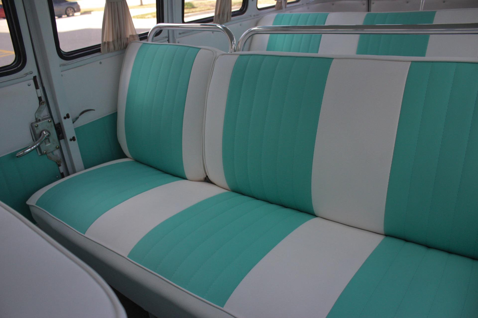 1964 Volkswagen Kombi 52