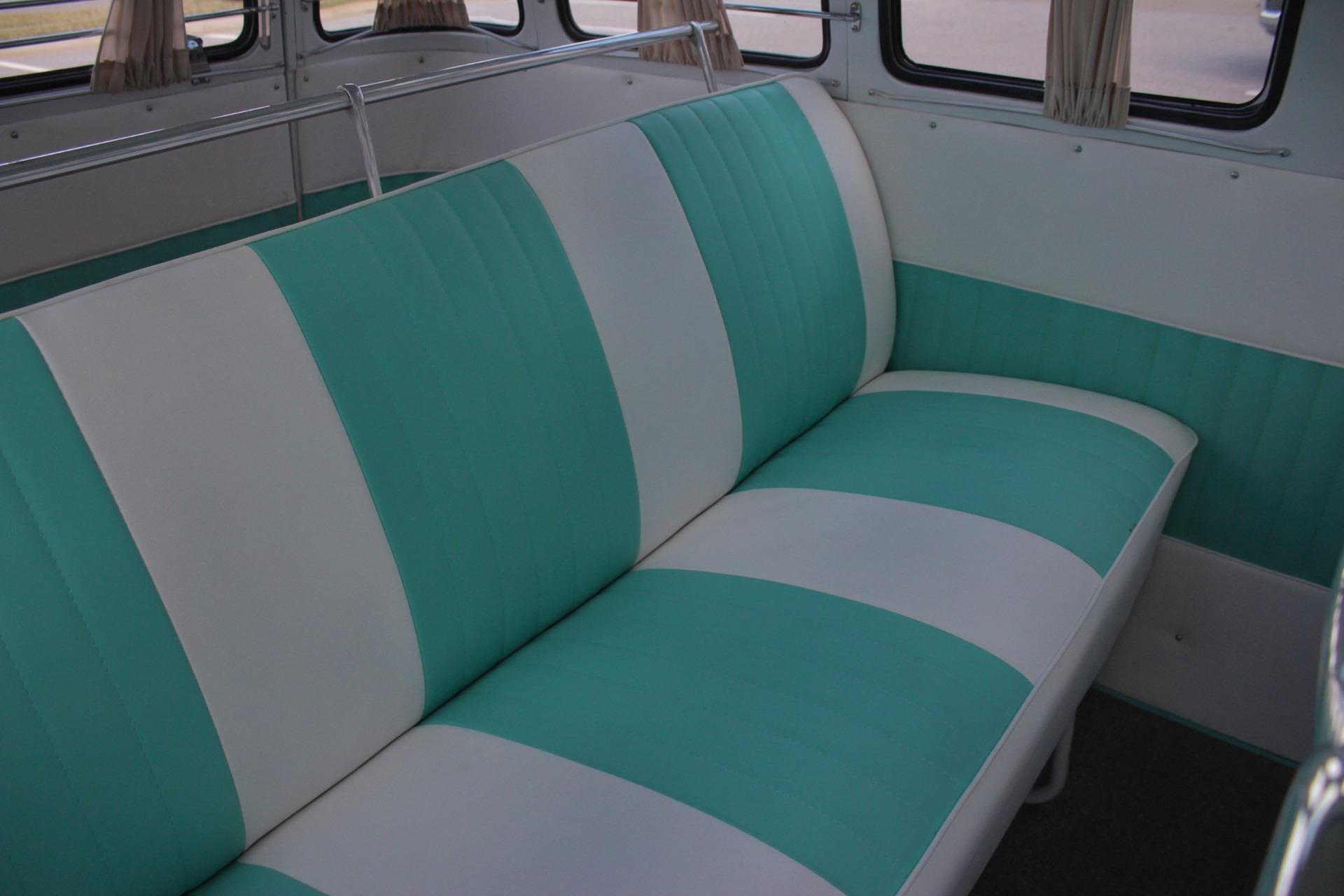 1964 Volkswagen Kombi 12