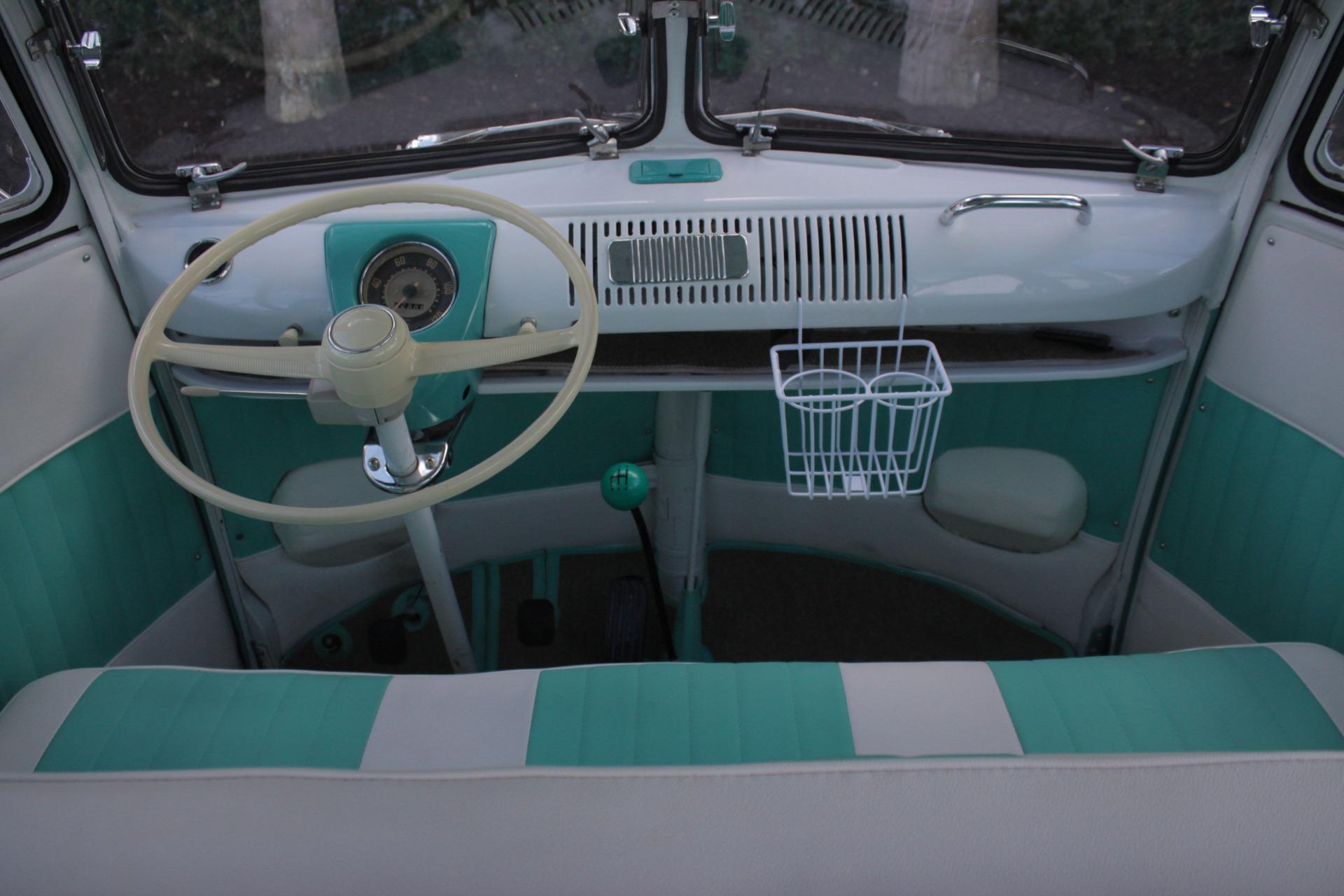 1964 Volkswagen Kombi 69