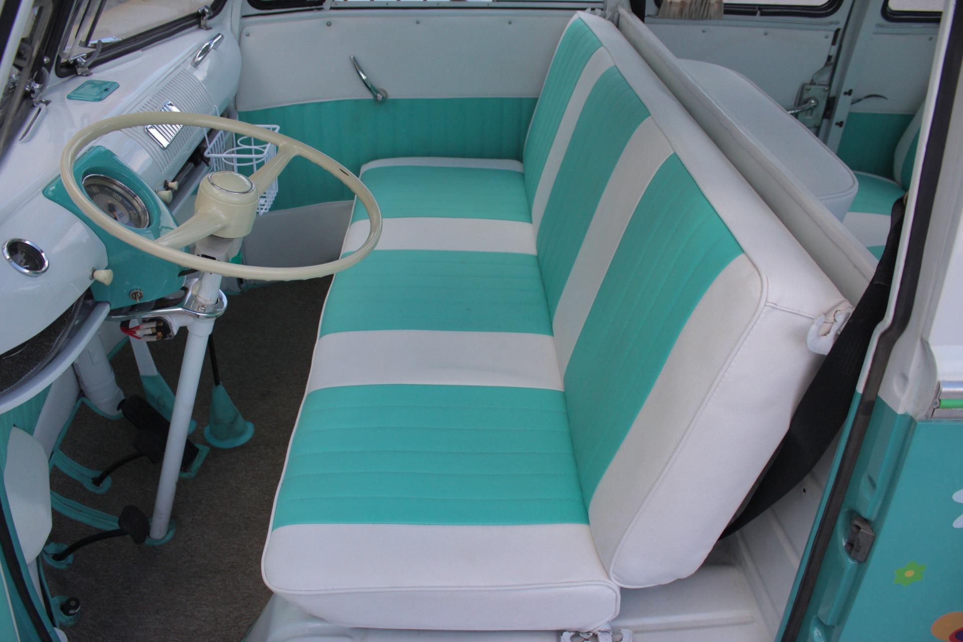 1964 Volkswagen Kombi 9