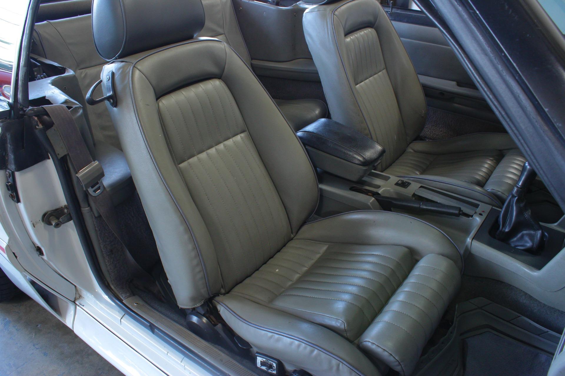 1987 Ford Mustang GT 45