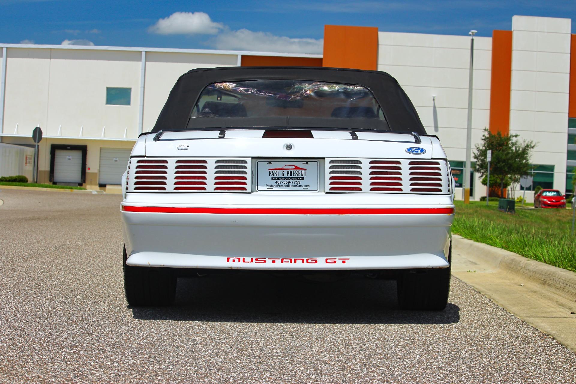 1987 Ford Mustang GT 62