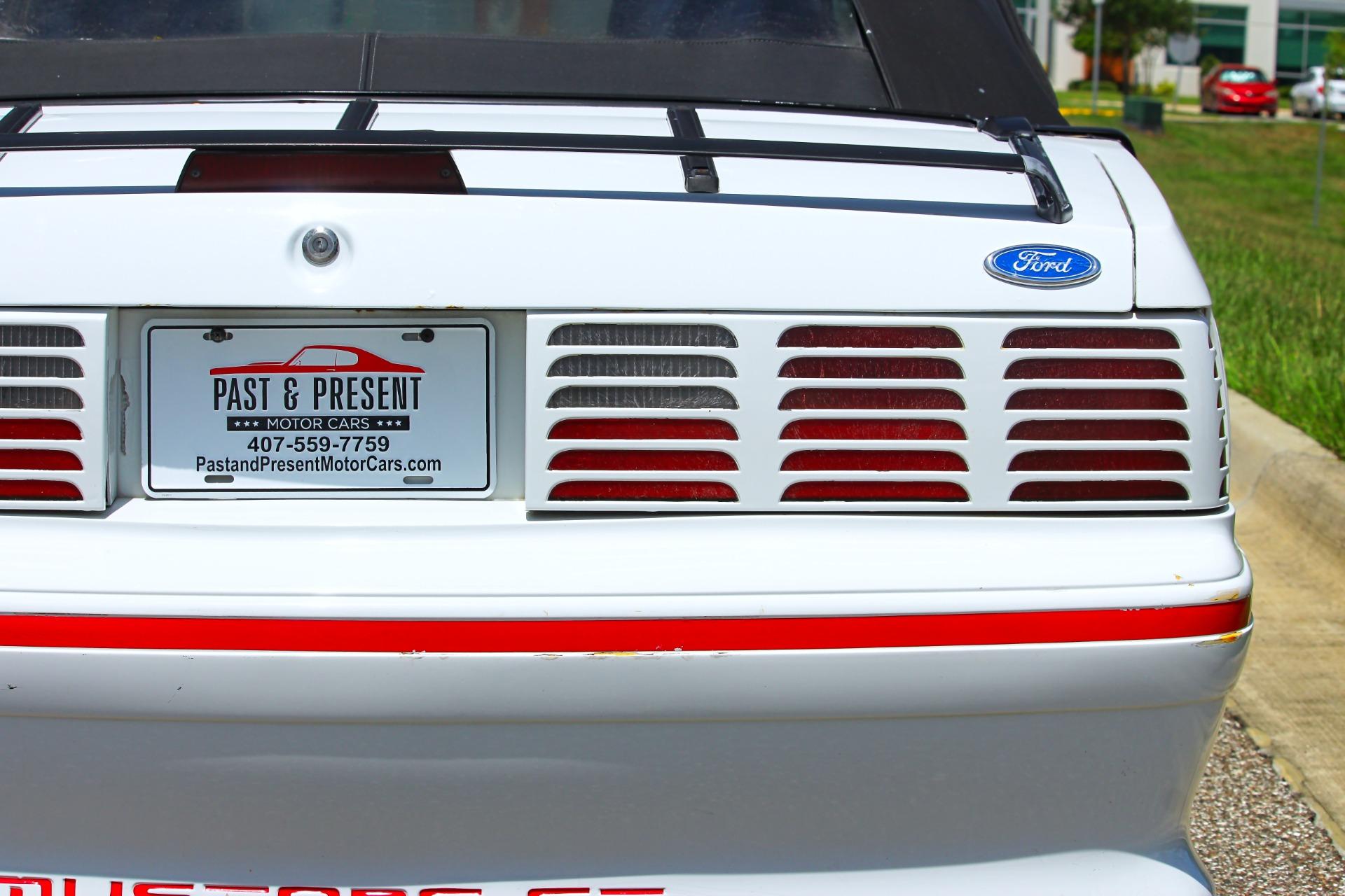 1987 Ford Mustang GT 63