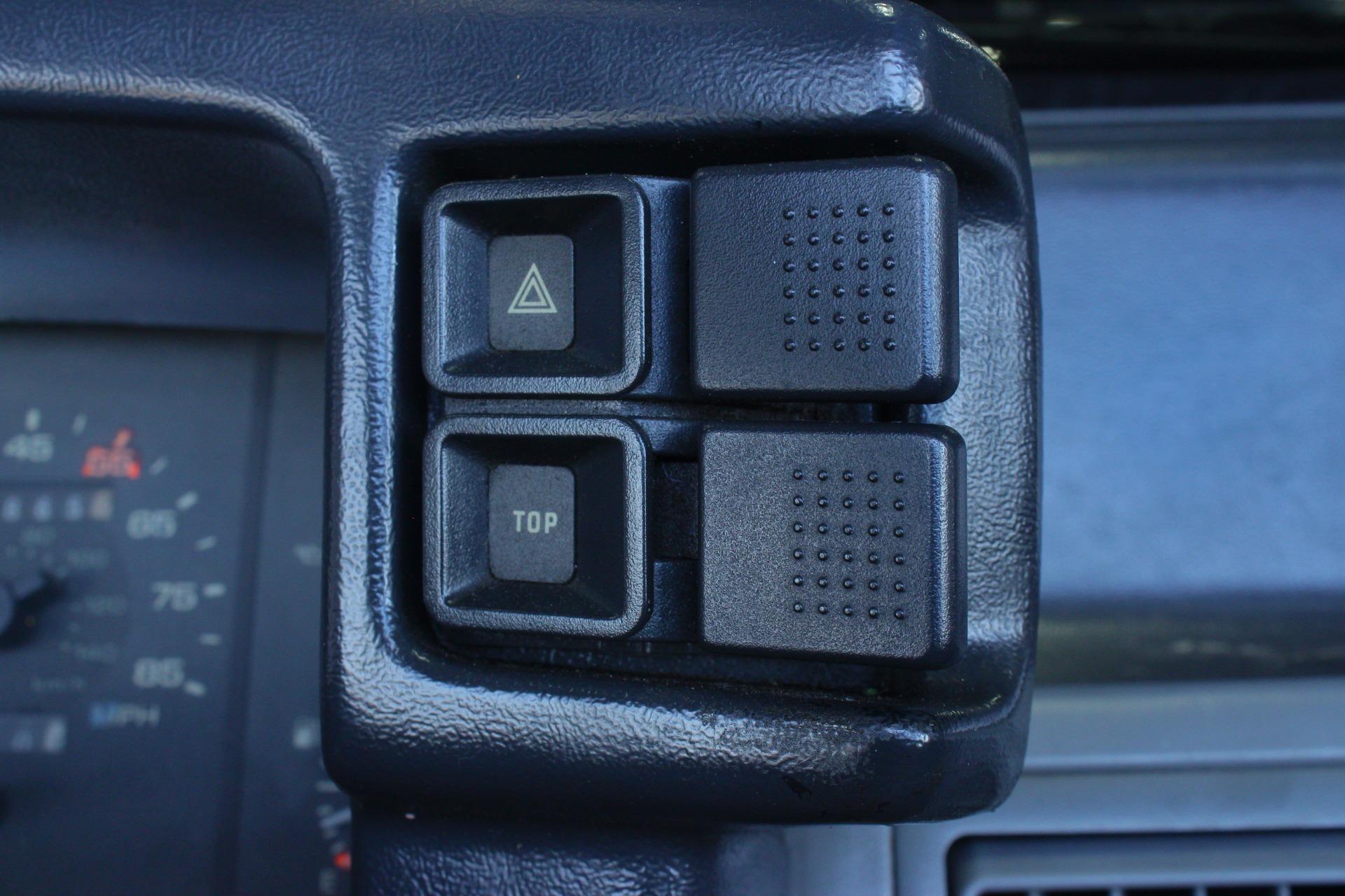 1987 Ford Mustang GT 28