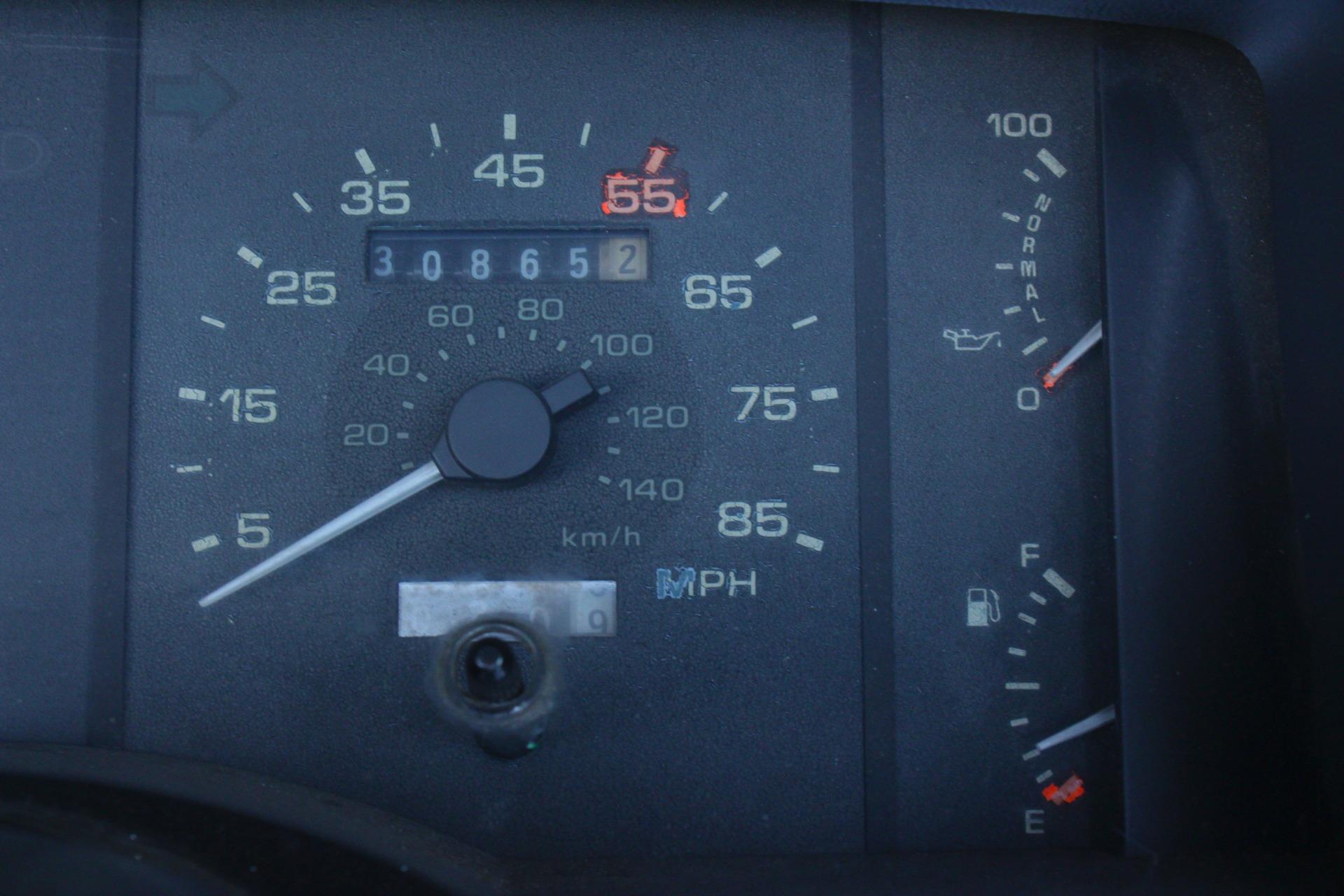 1987 Ford Mustang GT 29