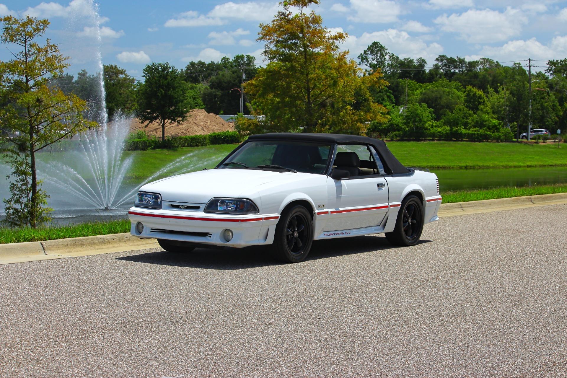 1987 Ford Mustang GT 1