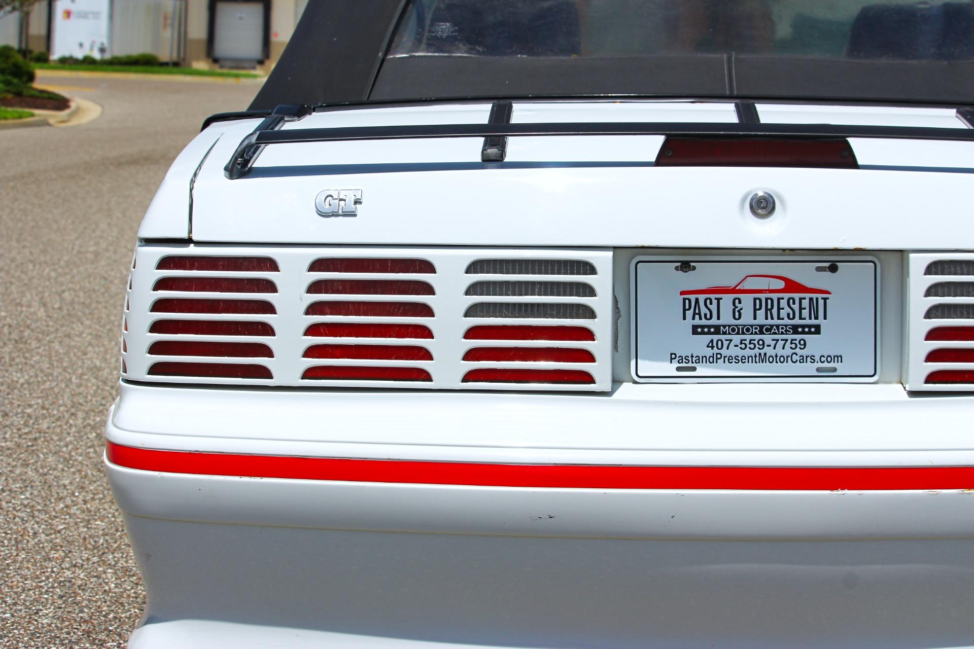 1987 Ford Mustang GT 64
