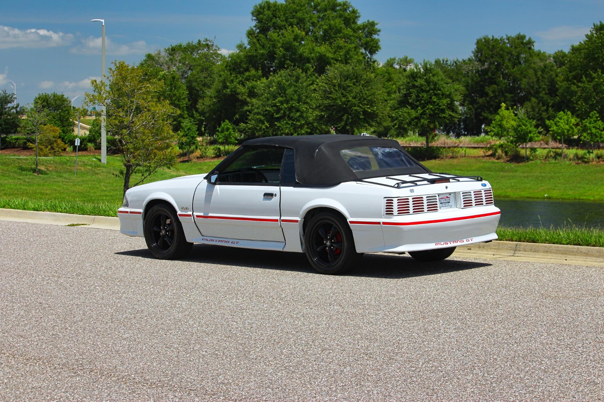 1987 Ford Mustang GT 60